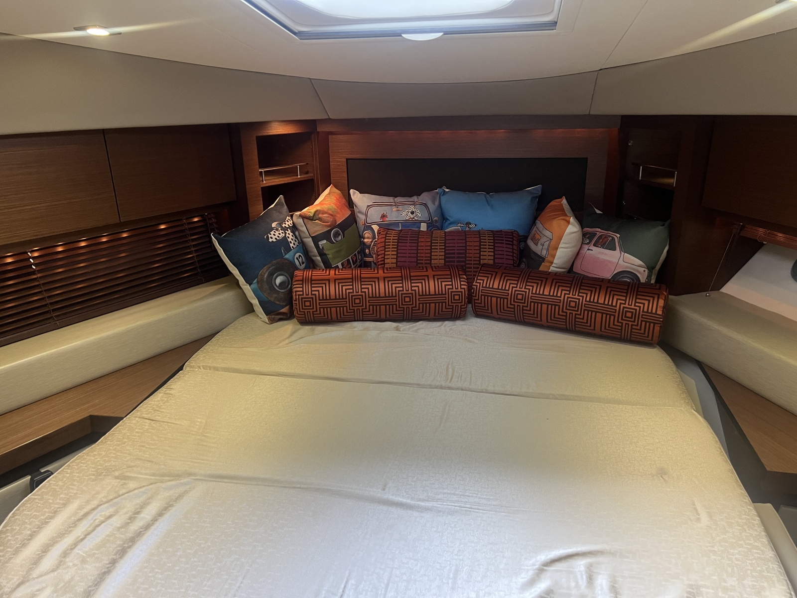 50' 2015 Sea Ray 510 SUNDANCER