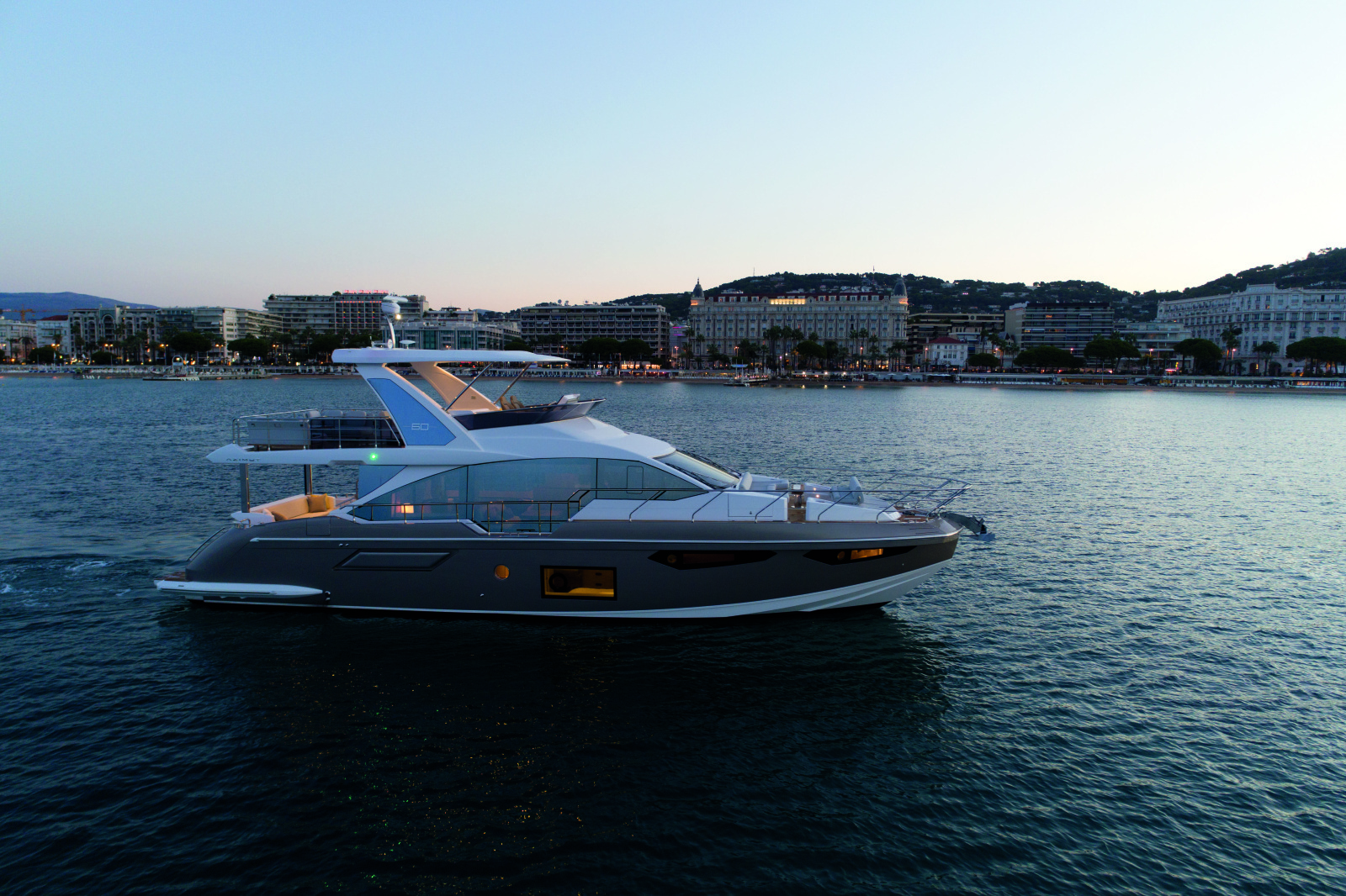 60ft Azimut Yacht For Sale