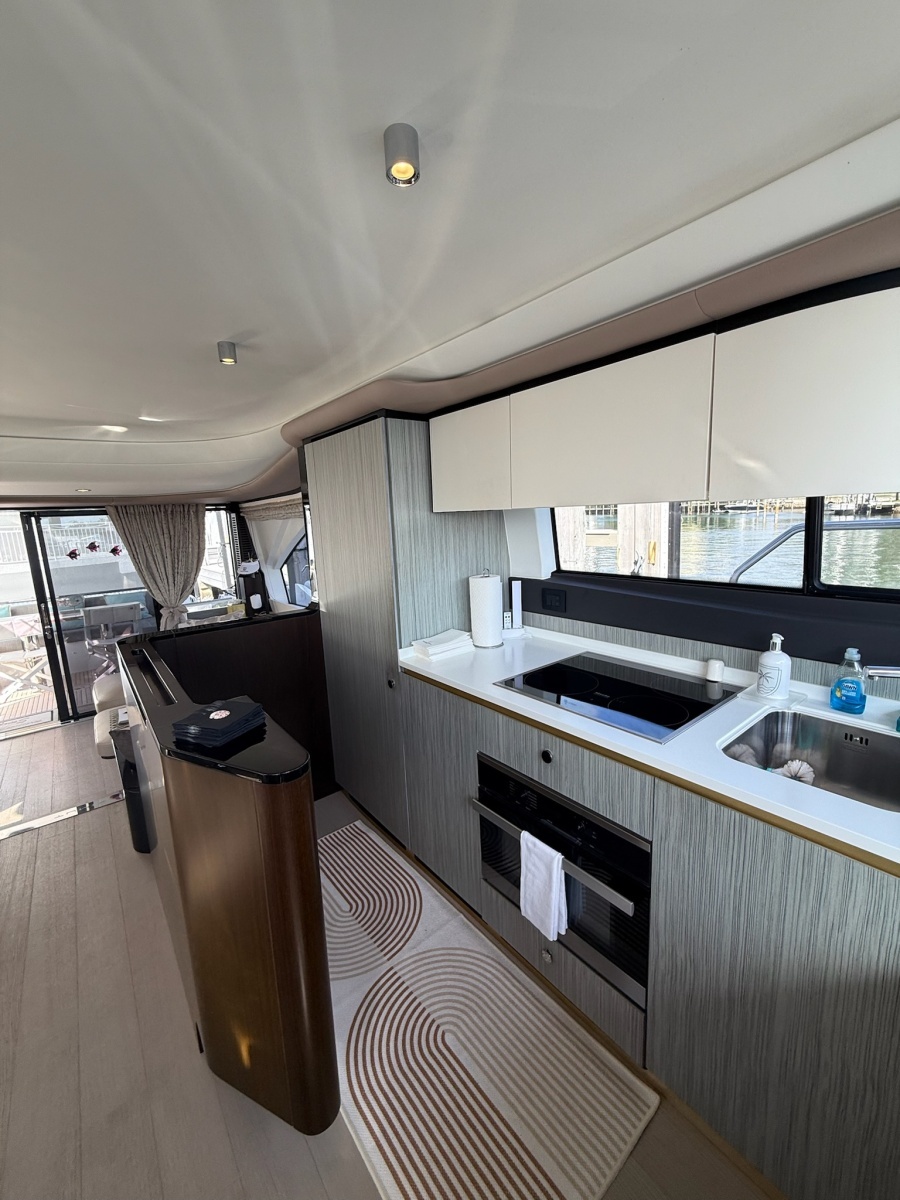 2019 Azimut 60 FLY