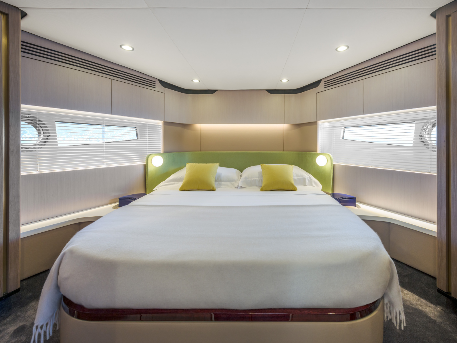 60ft Azimut Yacht For Sale