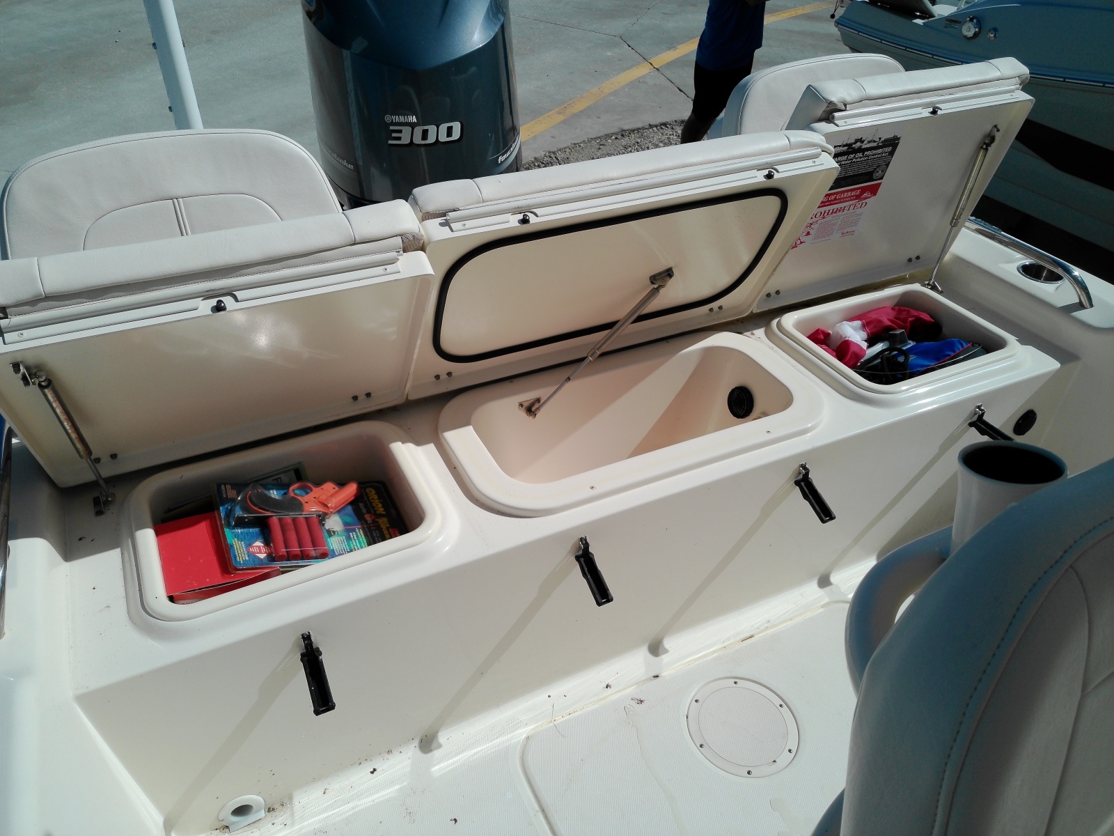 25ft Grady White Yacht For Sale