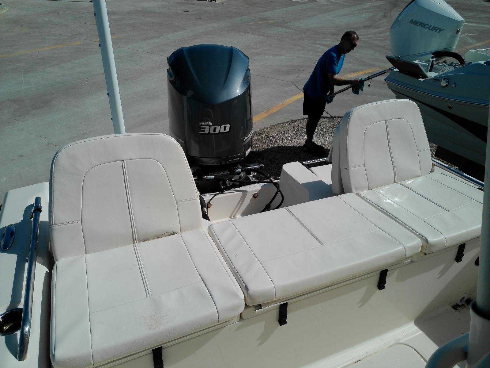 25ft Grady White Yacht For Sale