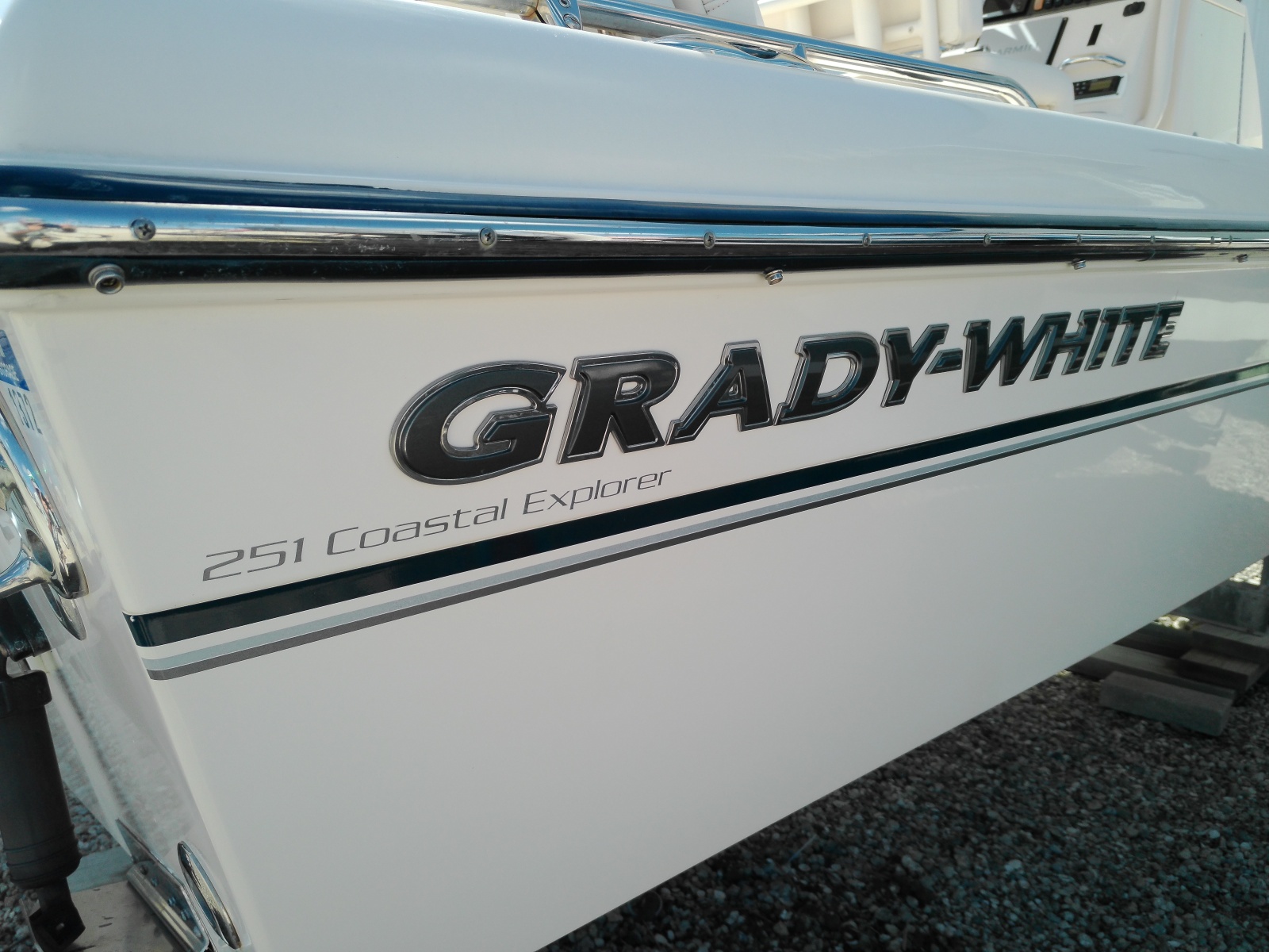 25' 2015 Grady-White 