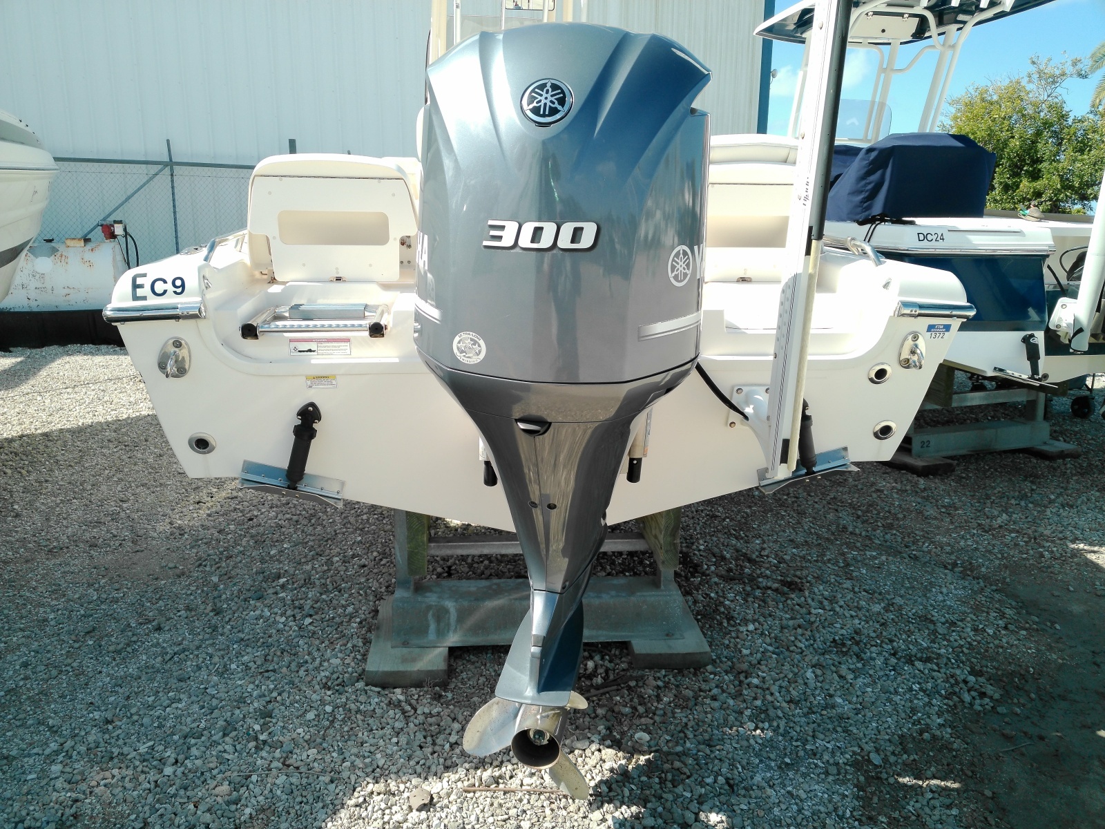 25ft Grady White Yacht For Sale