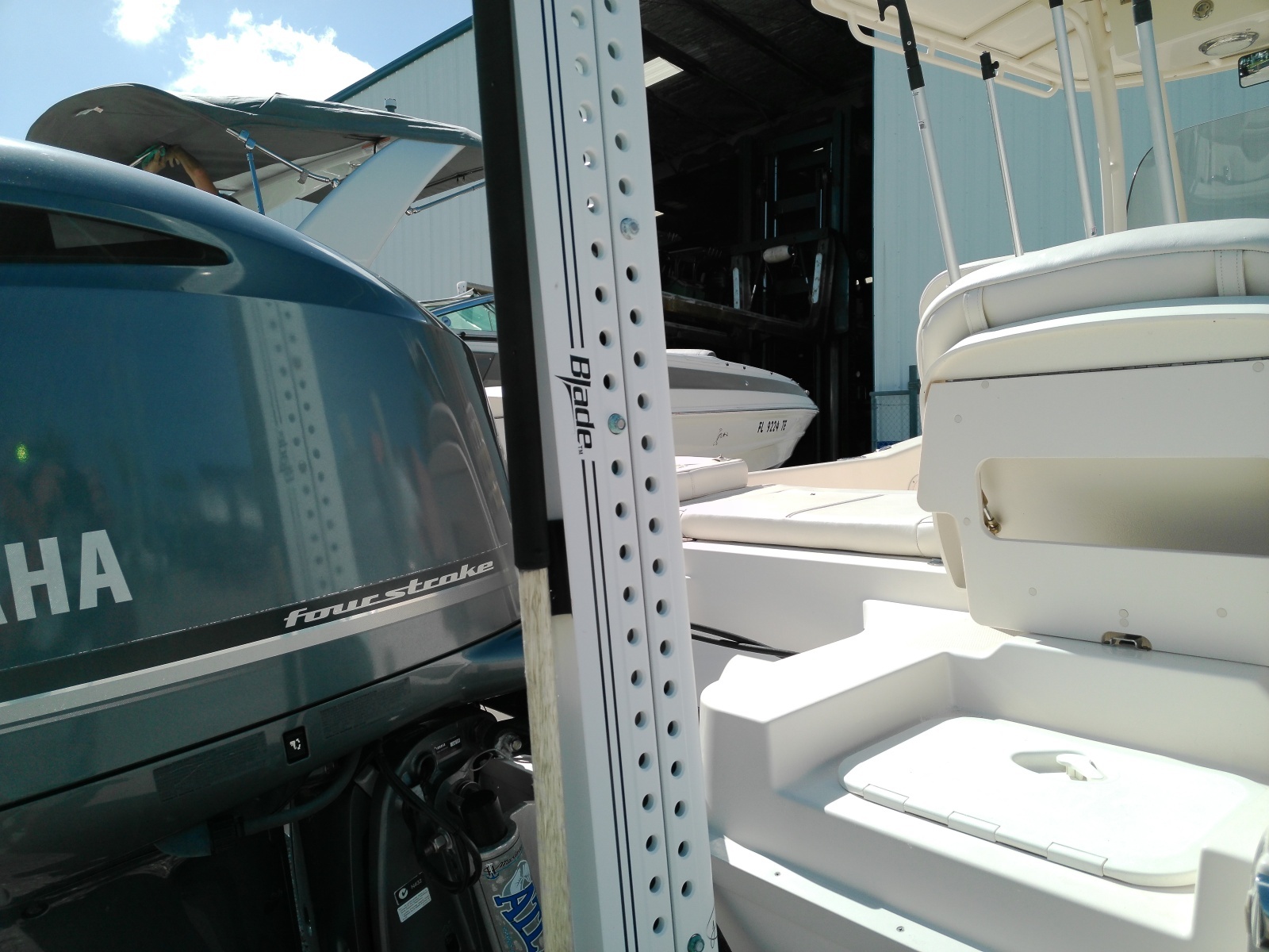 25ft Grady White Yacht For Sale