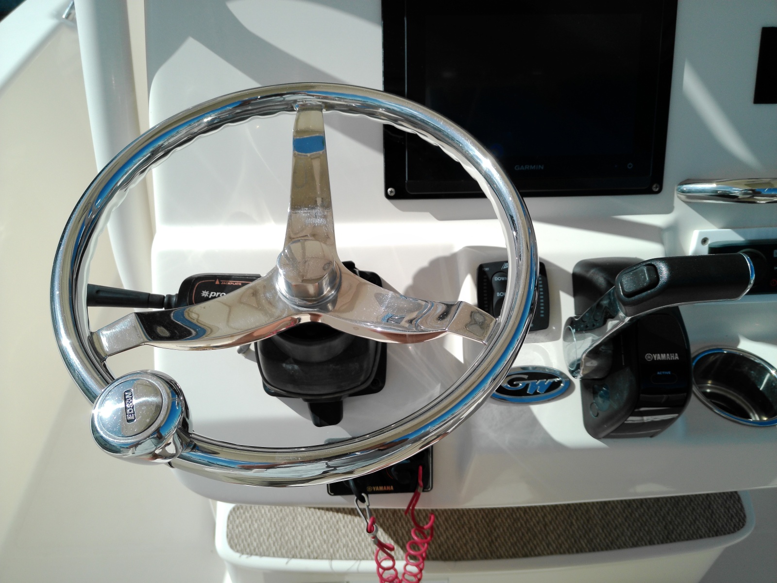 25' 2015 Grady-White 