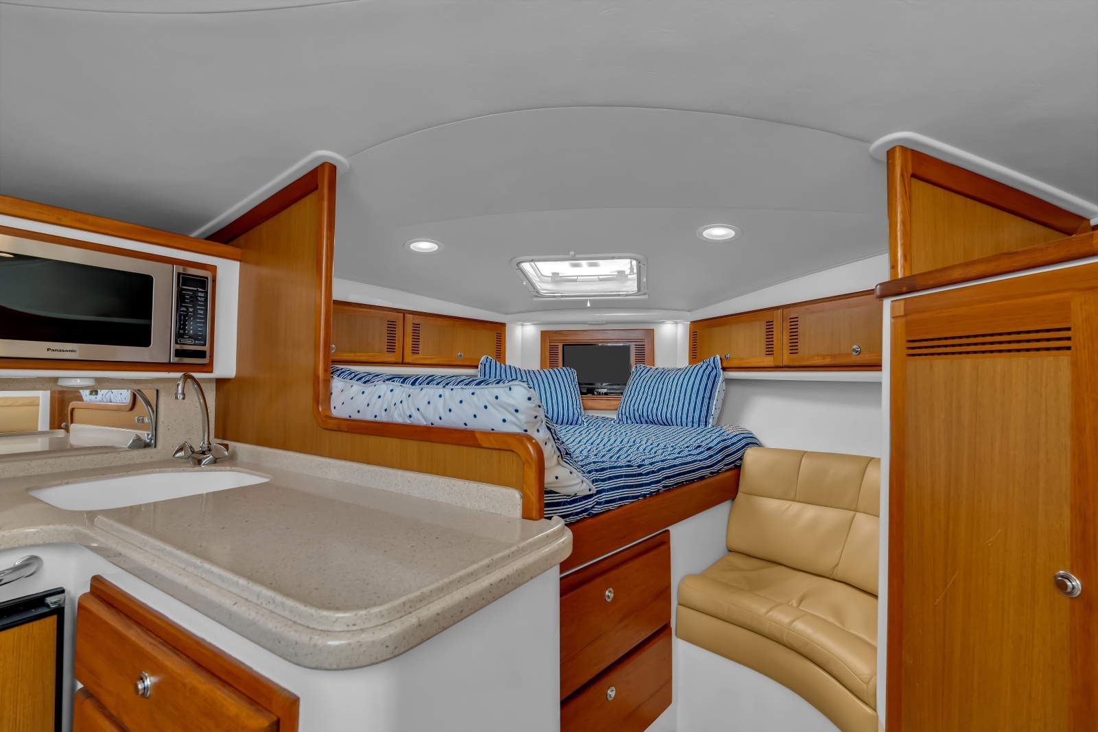 Redeemer 35ft Cabo Yacht For Sale