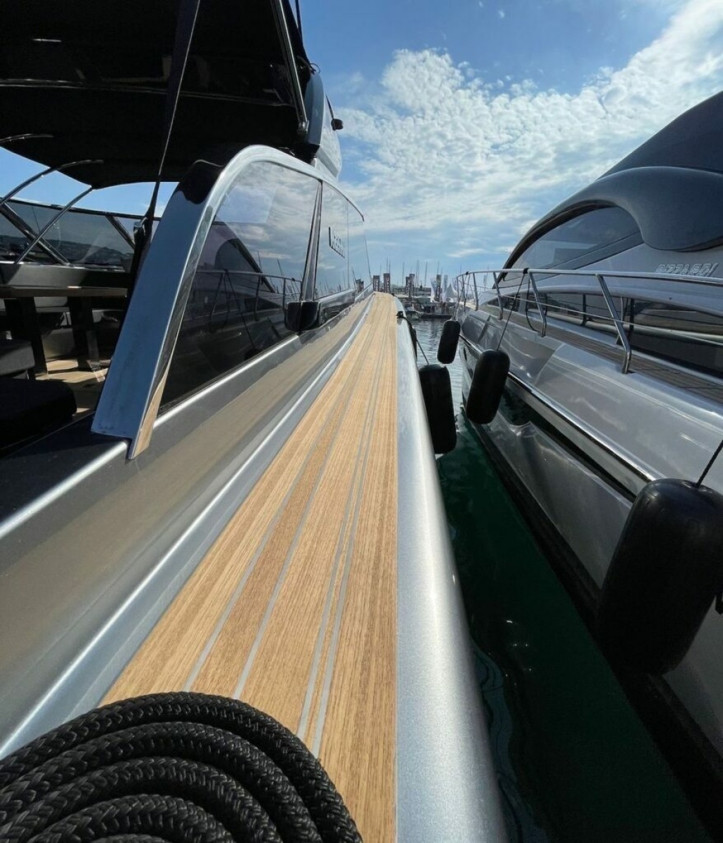 MY LIFE FIVE III 58ft Rizzardi Yacht For Sale