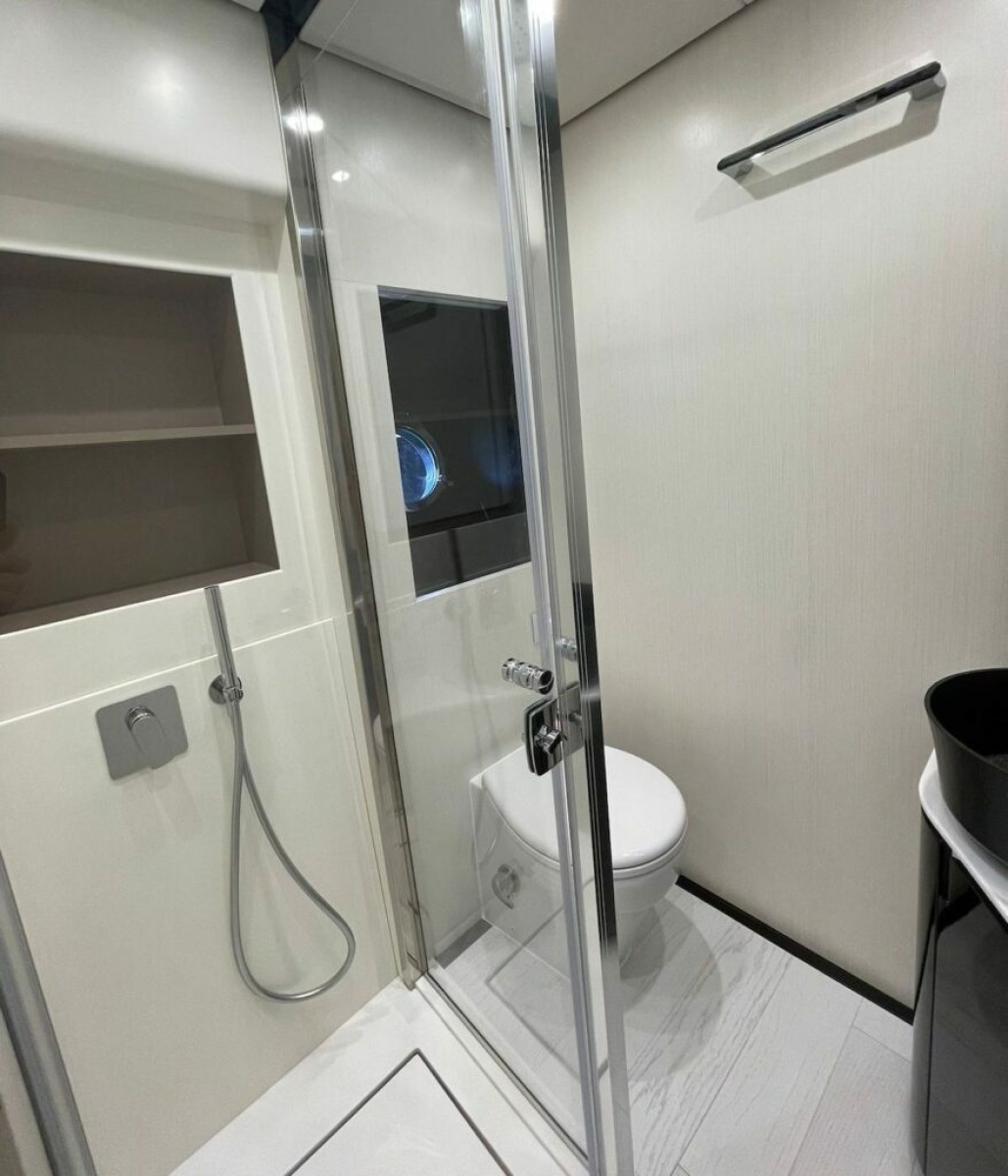 MY LIFE FIVE III 58ft Rizzardi Yacht For Sale