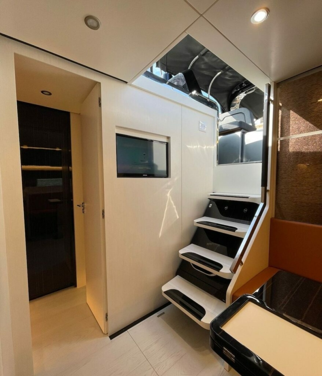 MY LIFE FIVE III 58ft Rizzardi Yacht For Sale