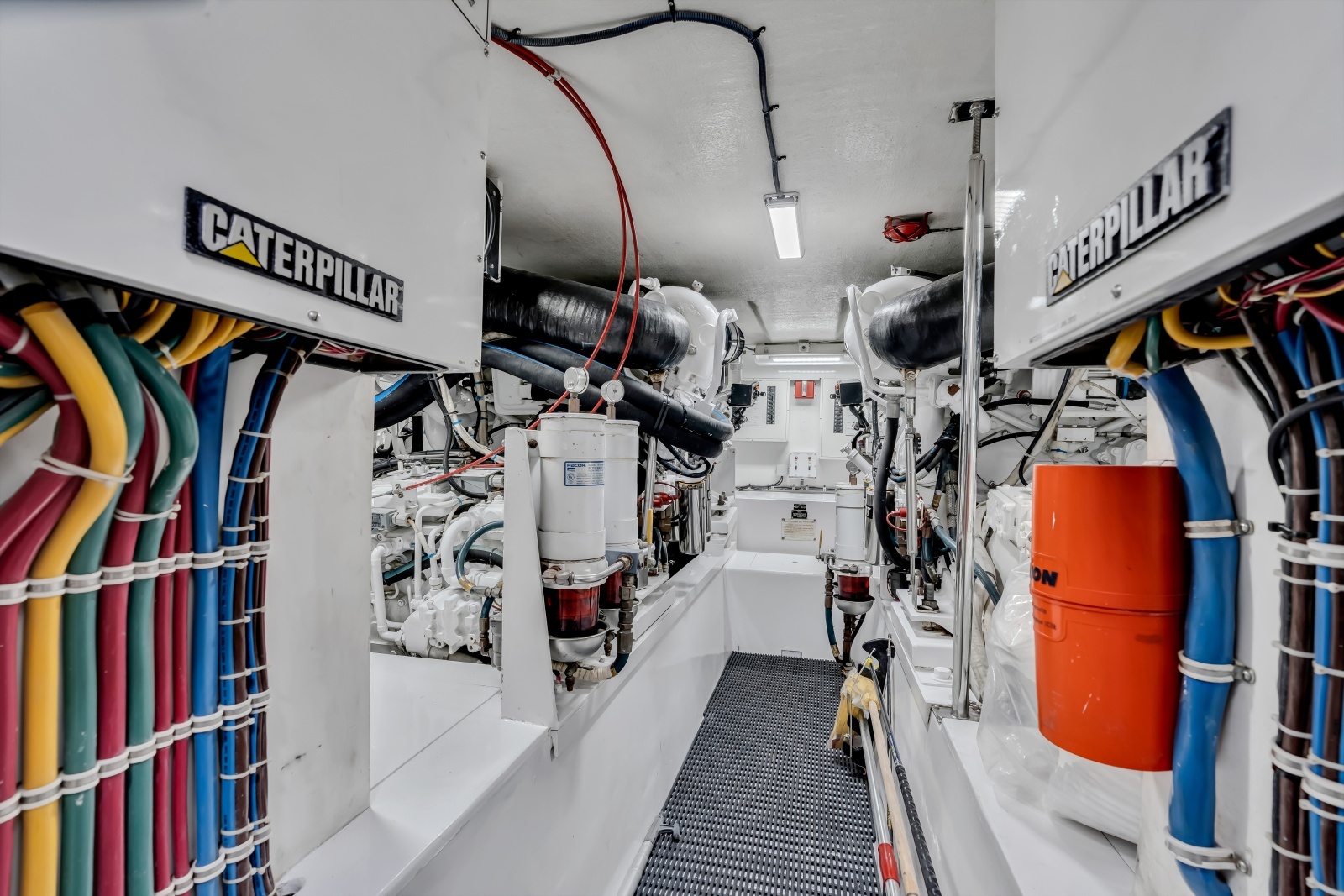 Brenda s III 55ft Hatteras Yacht For Sale