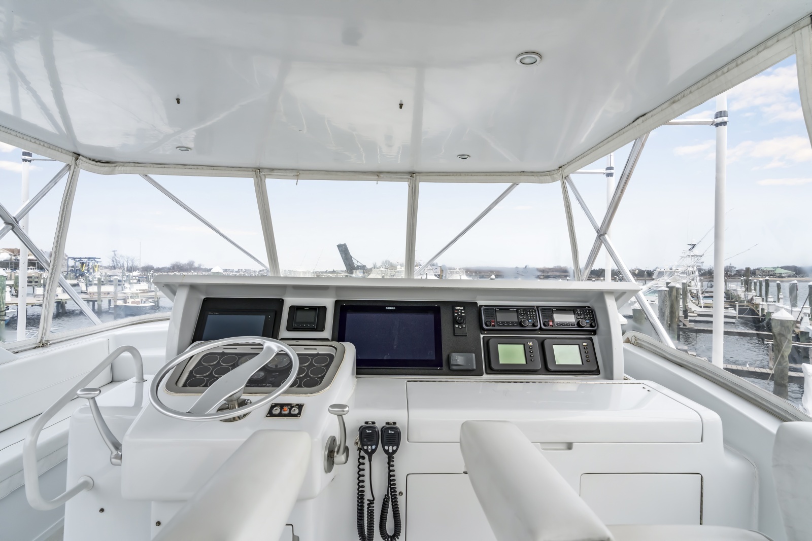 Brenda s III 55ft Hatteras Yacht For Sale