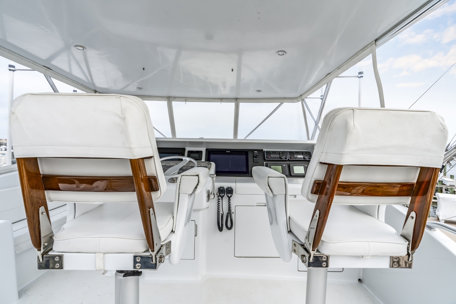 Brenda s III 55ft Hatteras Yacht For Sale