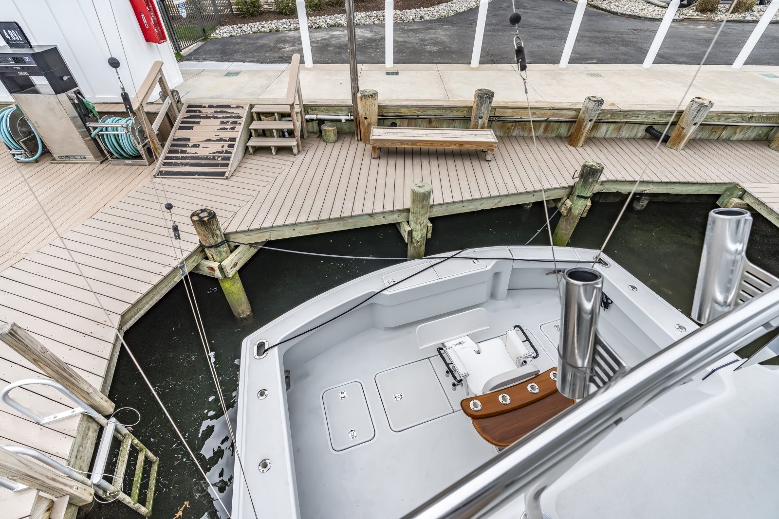 Brenda s III 55ft Hatteras Yacht For Sale