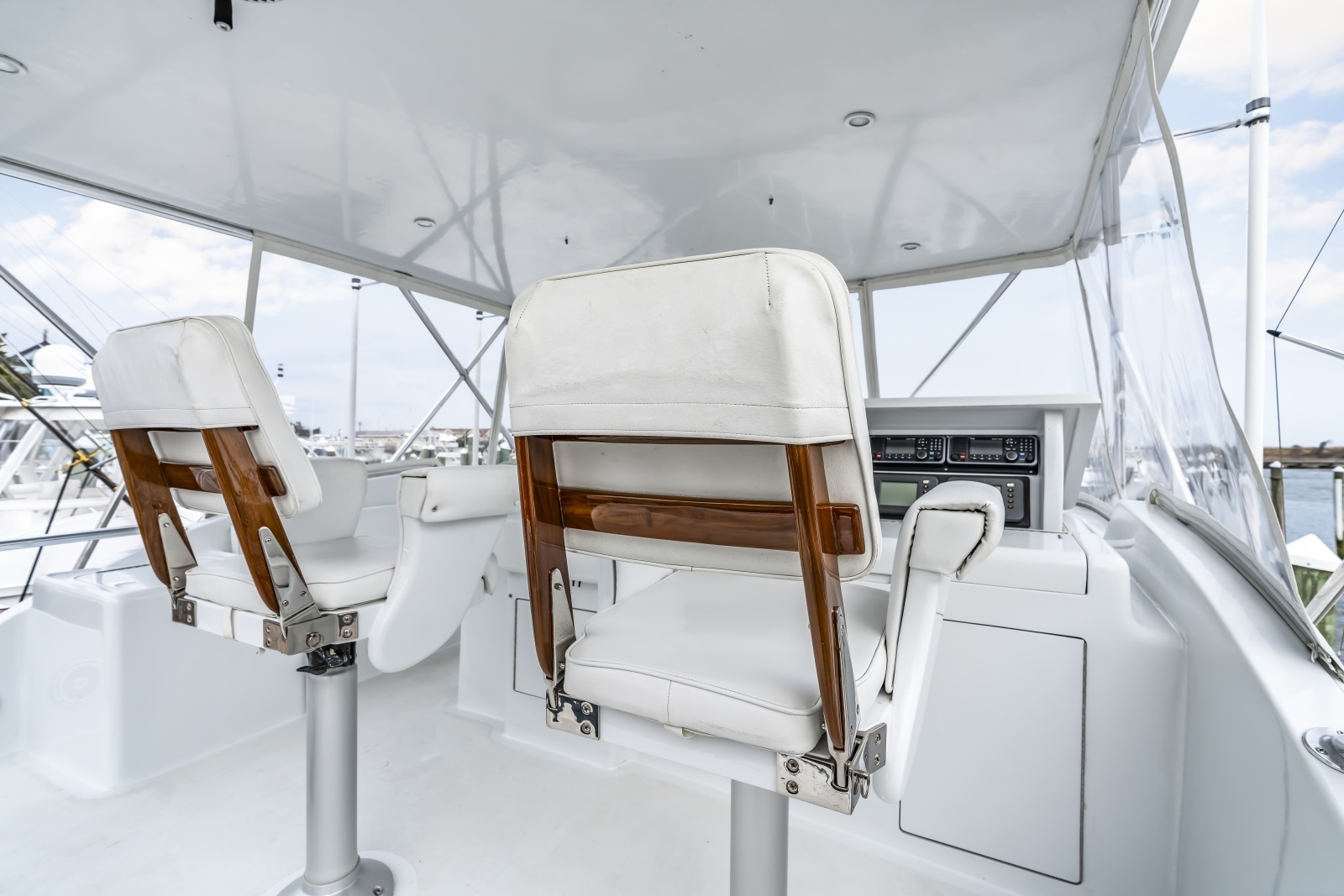 Brenda s III 55ft Hatteras Yacht For Sale