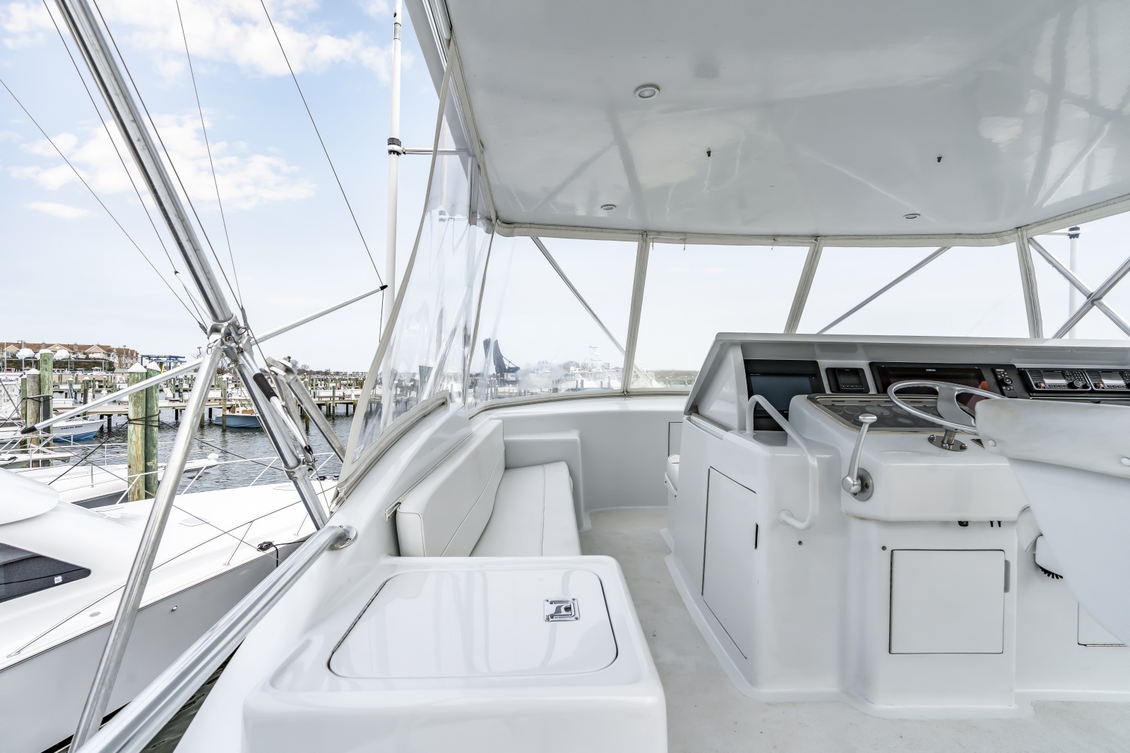 Brenda s III 55ft Hatteras Yacht For Sale