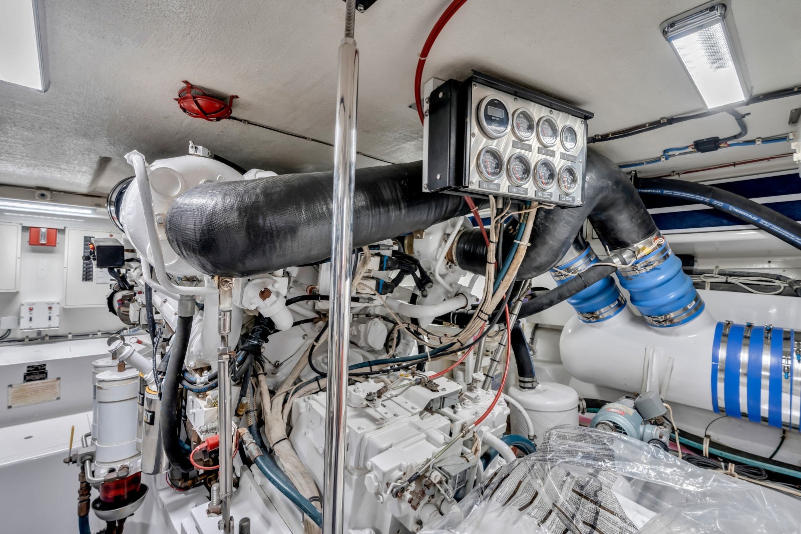 Brenda s III 55ft Hatteras Yacht For Sale