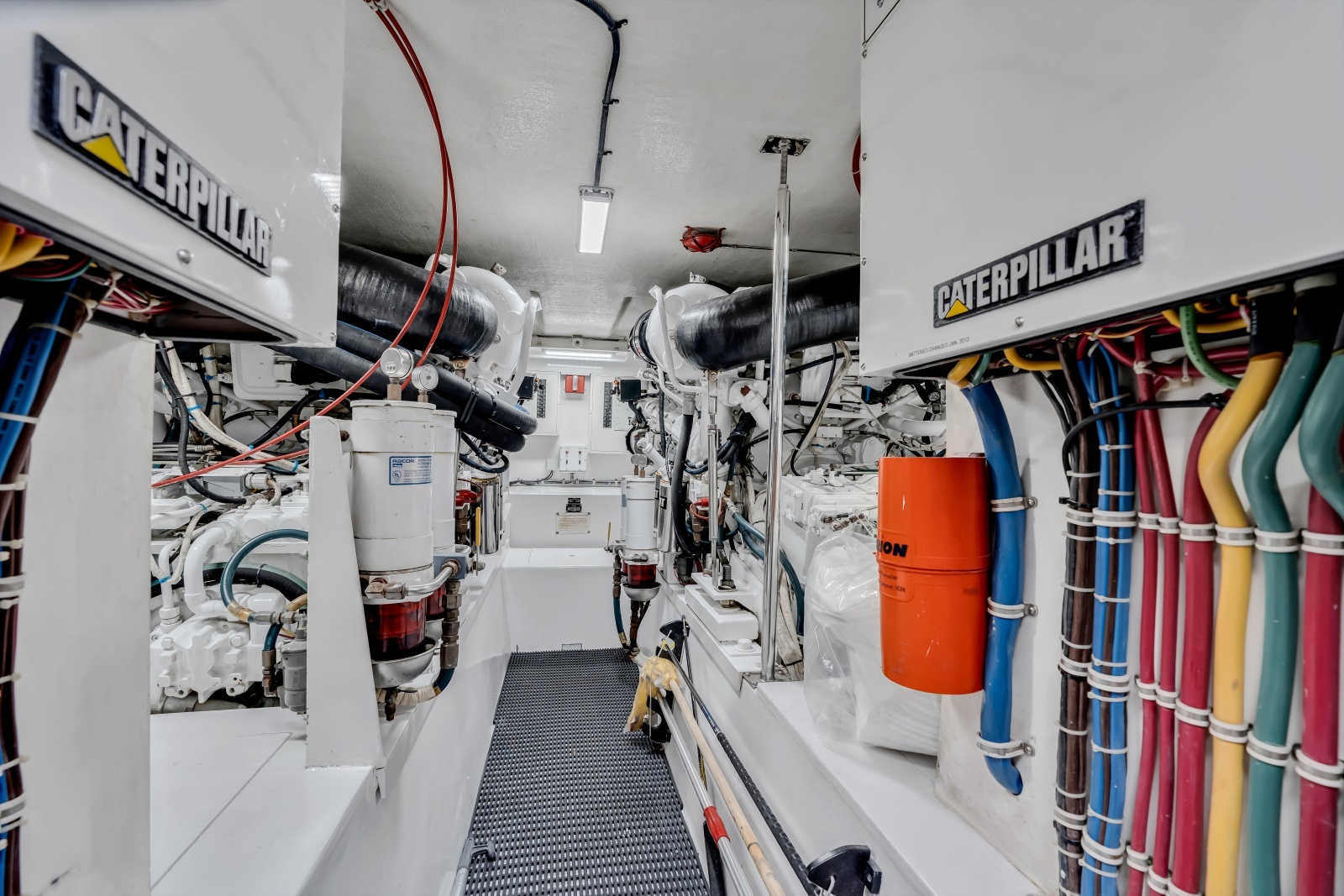 Brenda s III 55ft Hatteras Yacht For Sale