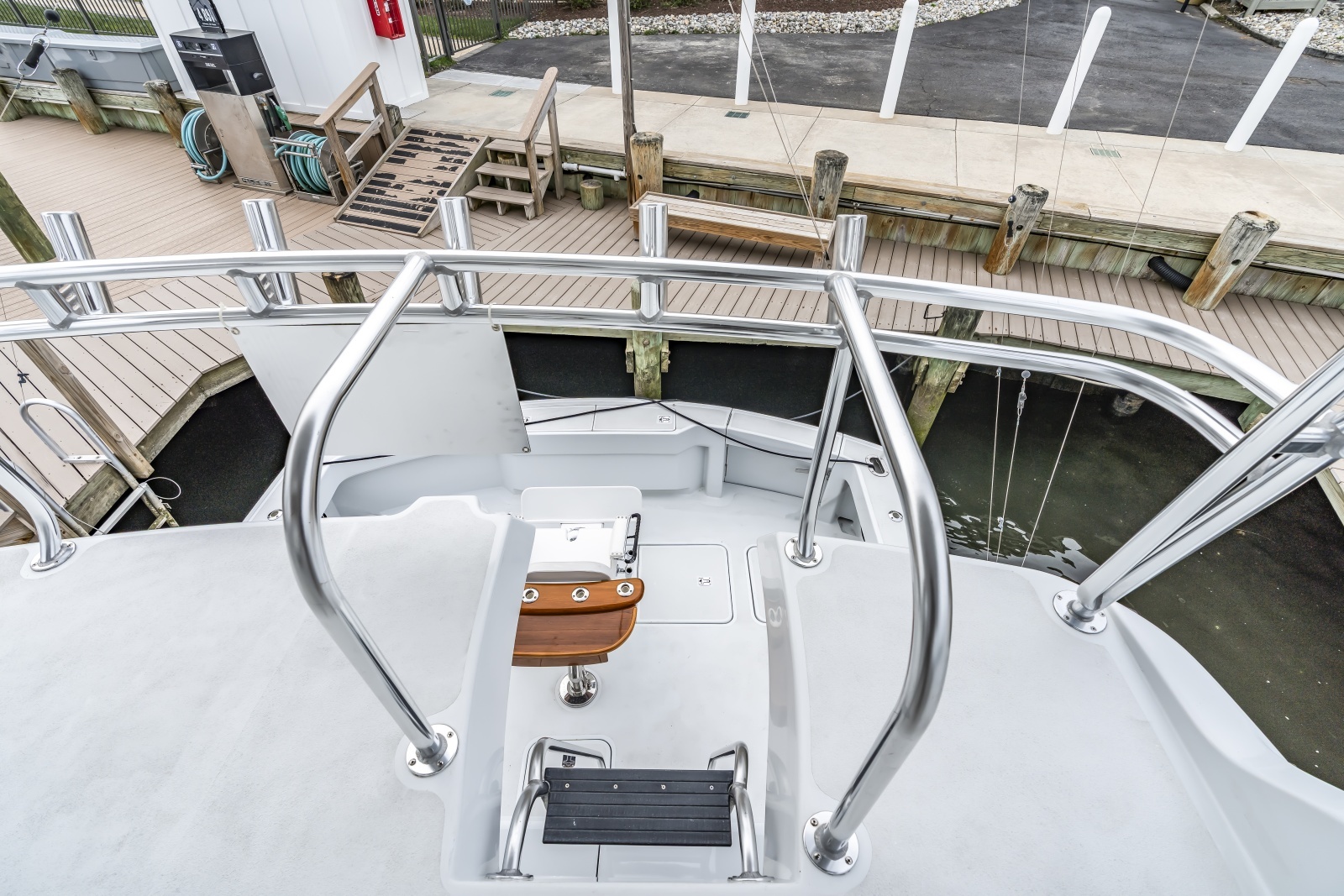 Brenda s III 55ft Hatteras Yacht For Sale