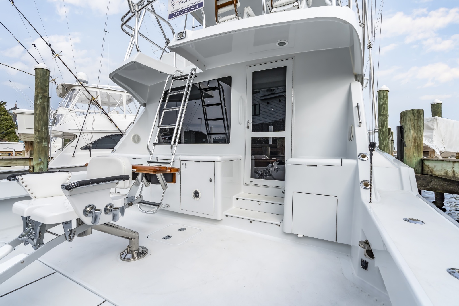 Brenda s III 55ft Hatteras Yacht For Sale