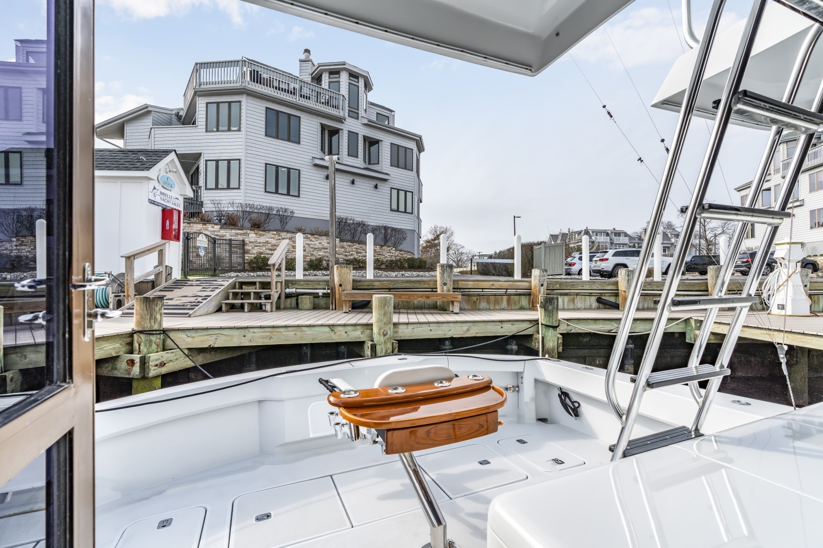 Brenda s III 55ft Hatteras Yacht For Sale