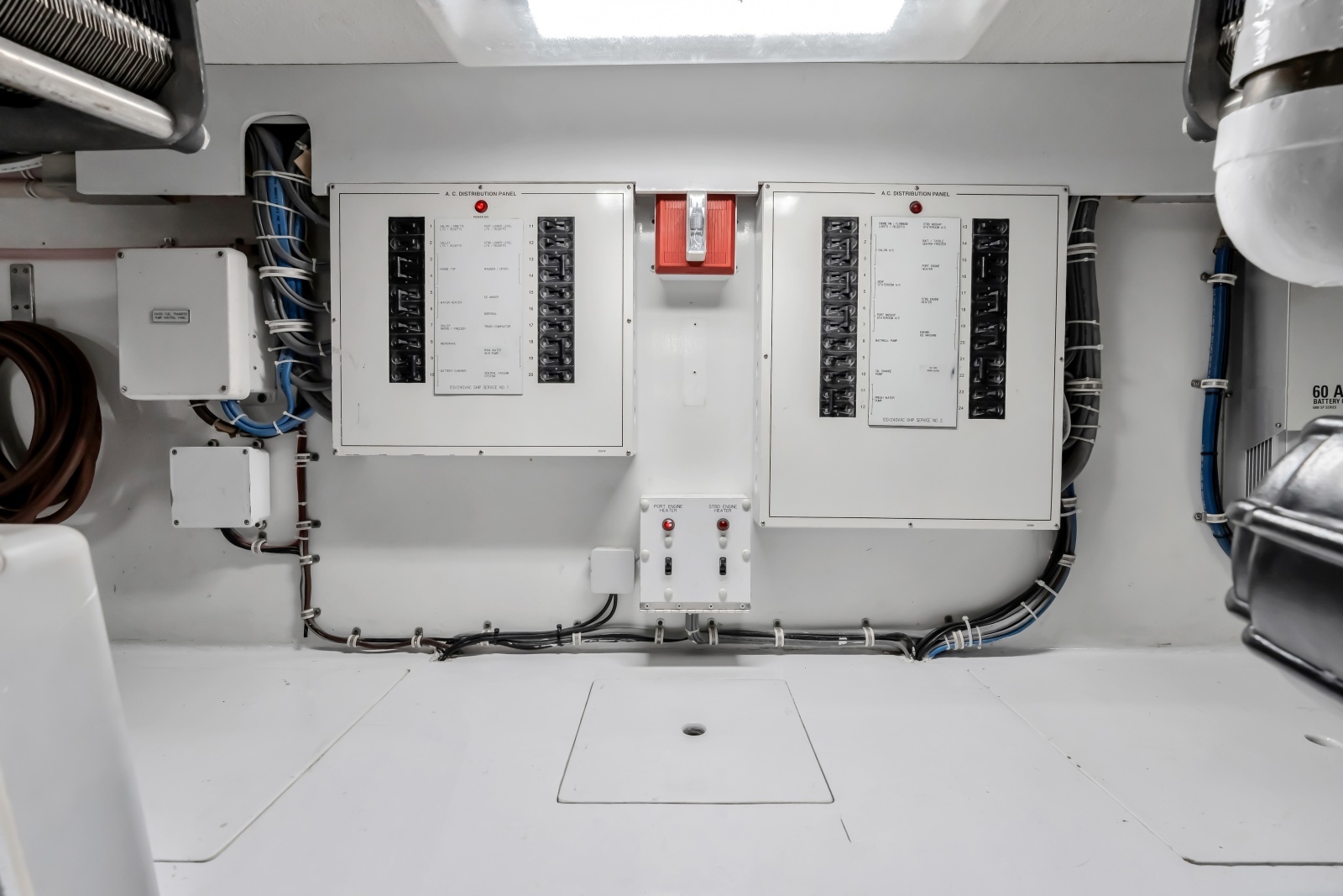 Brenda s III 55ft Hatteras Yacht For Sale