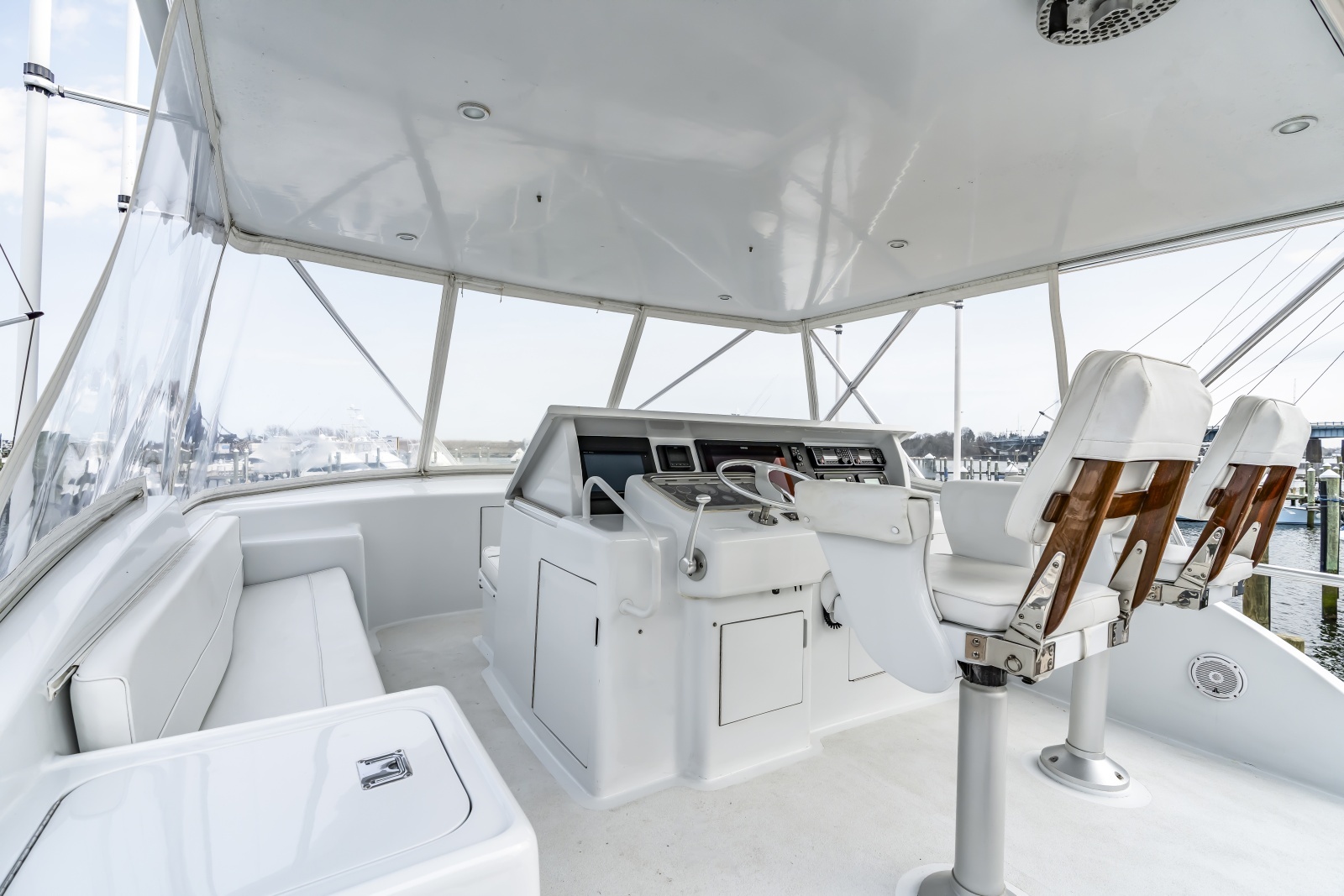 Brenda s III 55ft Hatteras Yacht For Sale