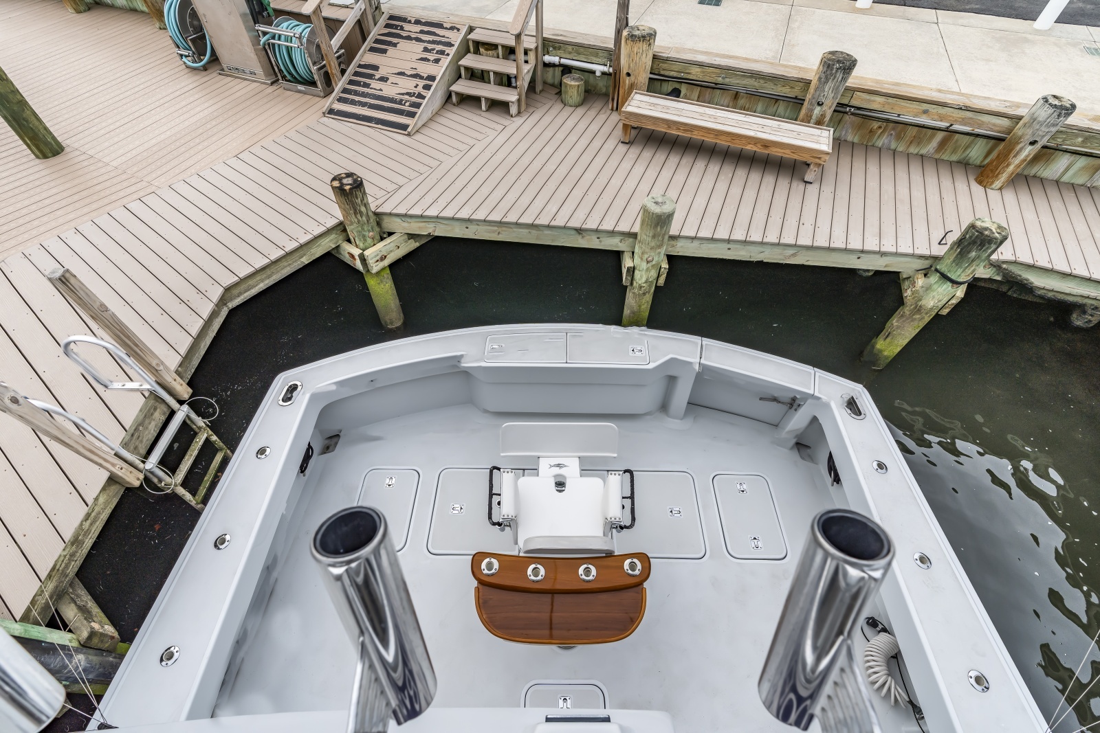 Brenda s III 55ft Hatteras Yacht For Sale