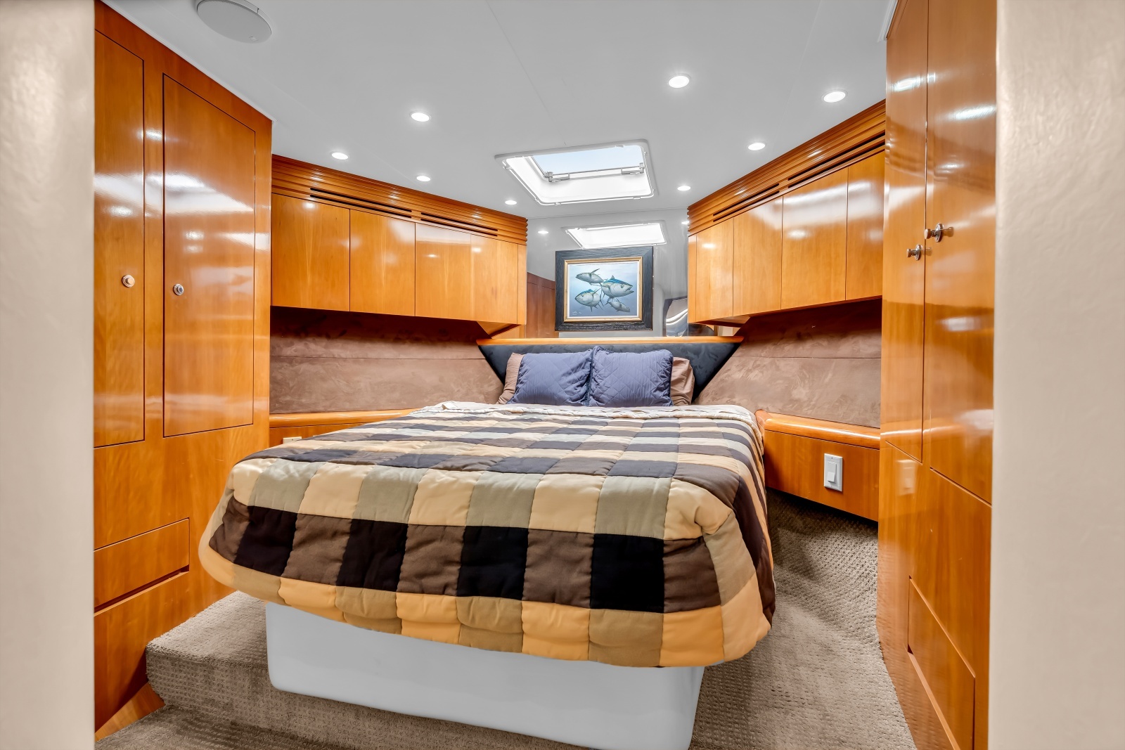 Brenda s III 55ft Hatteras Yacht For Sale