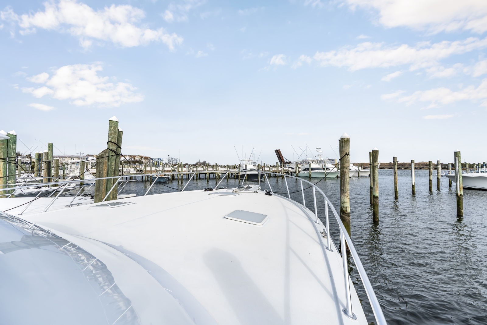 Brenda s III 55ft Hatteras Yacht For Sale