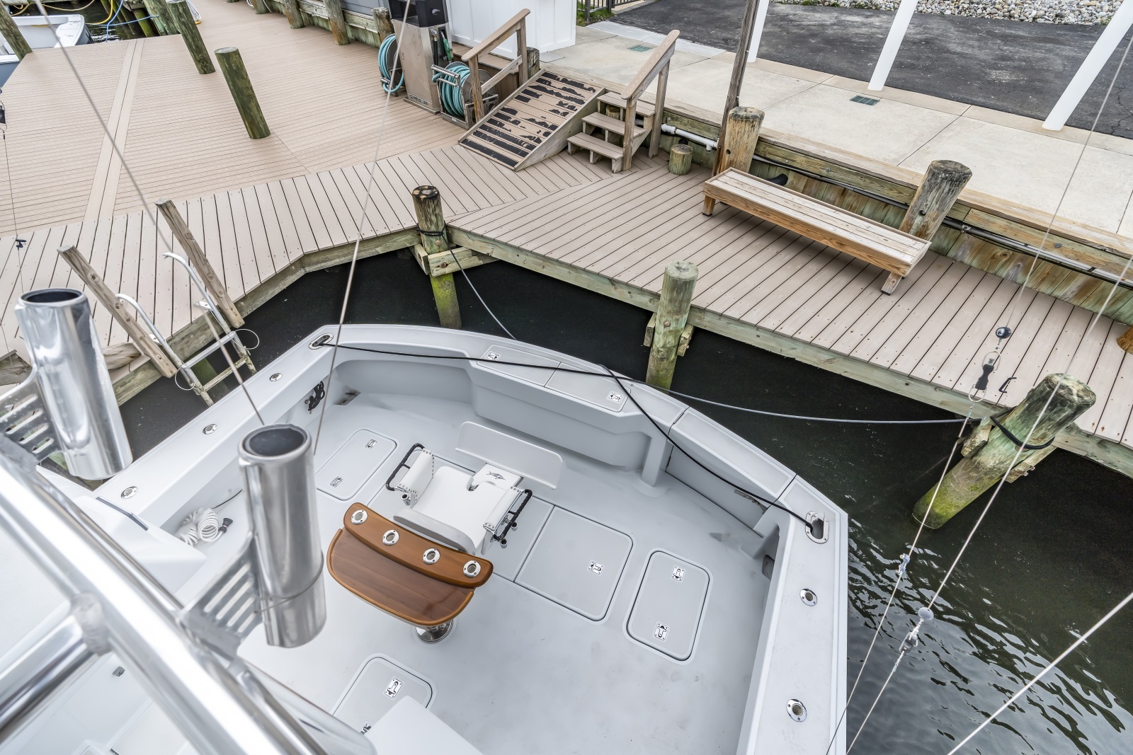 Brenda s III 55ft Hatteras Yacht For Sale