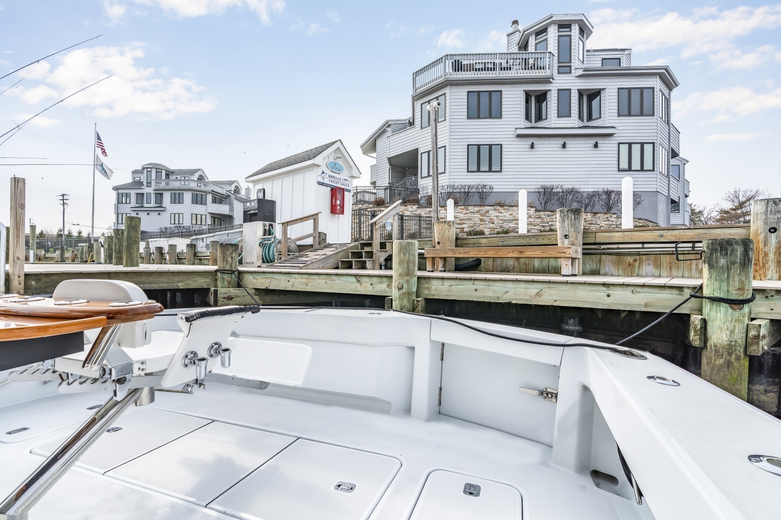 Brenda s III 55ft Hatteras Yacht For Sale