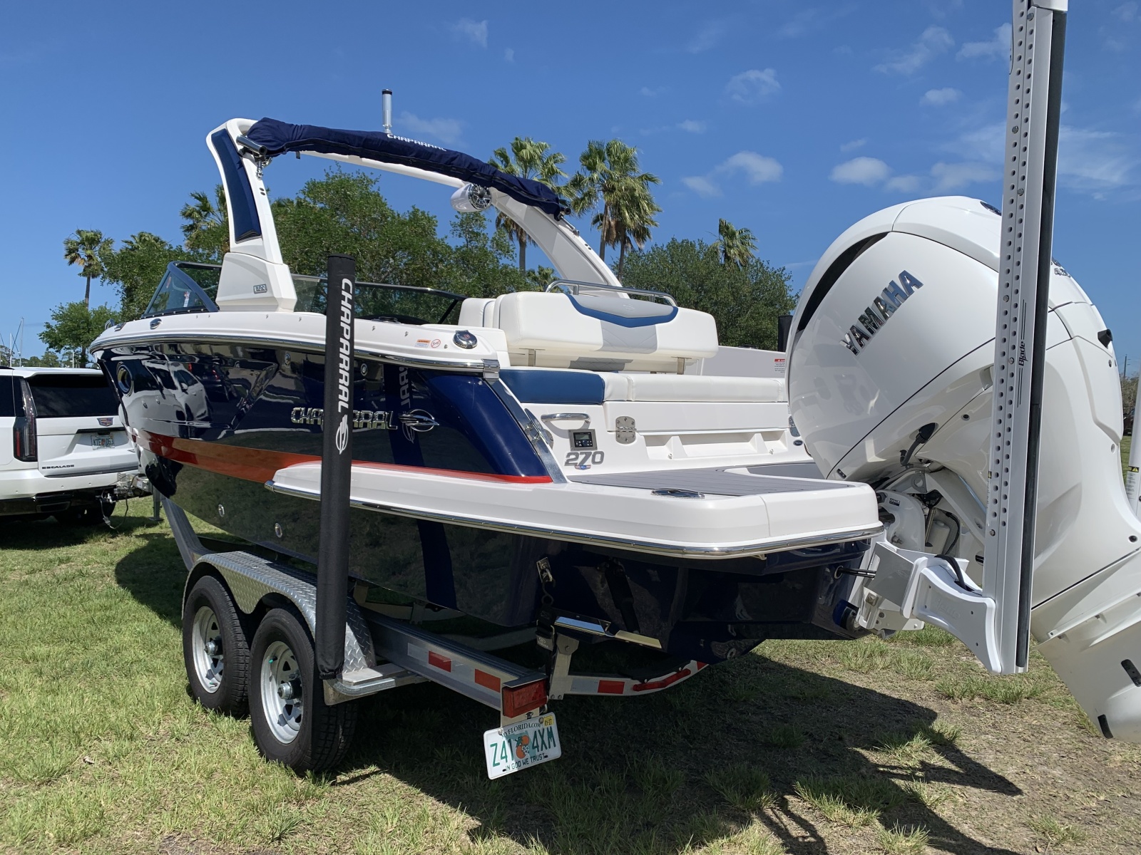27' 2023 Chaparral 270 OSX