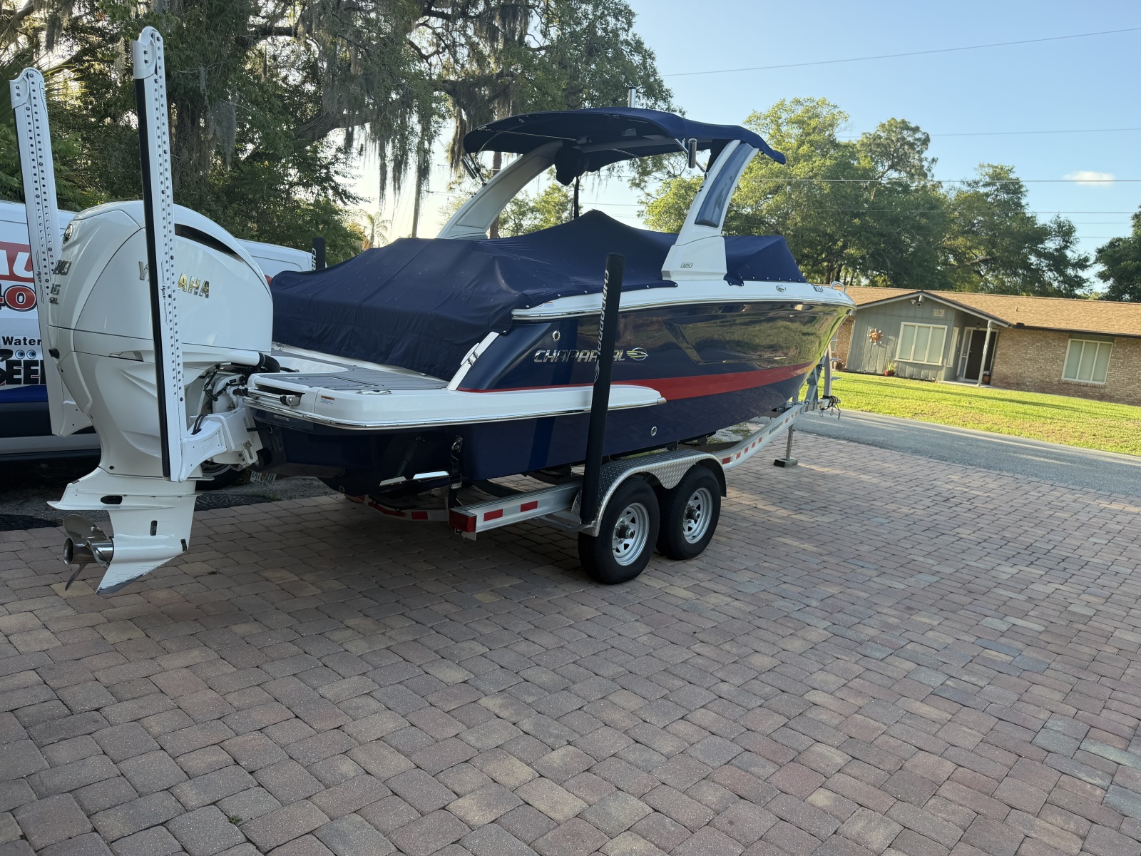 27' 2023 Chaparral 270 OSX