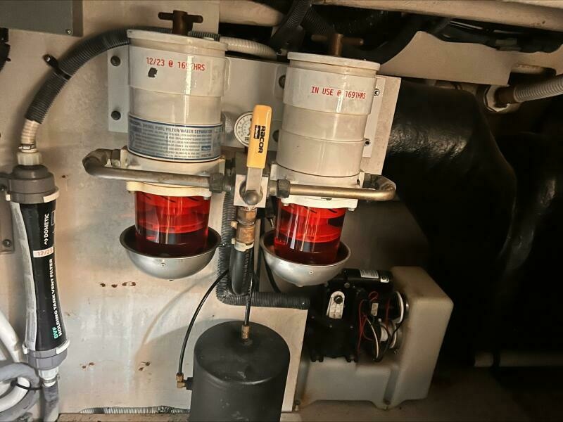 Breezin Up 50ft Sea Ray Yacht For Sale