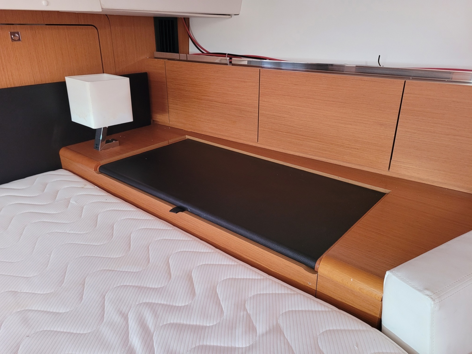 2017 Jeanneau Sun Odyssey 44 DS