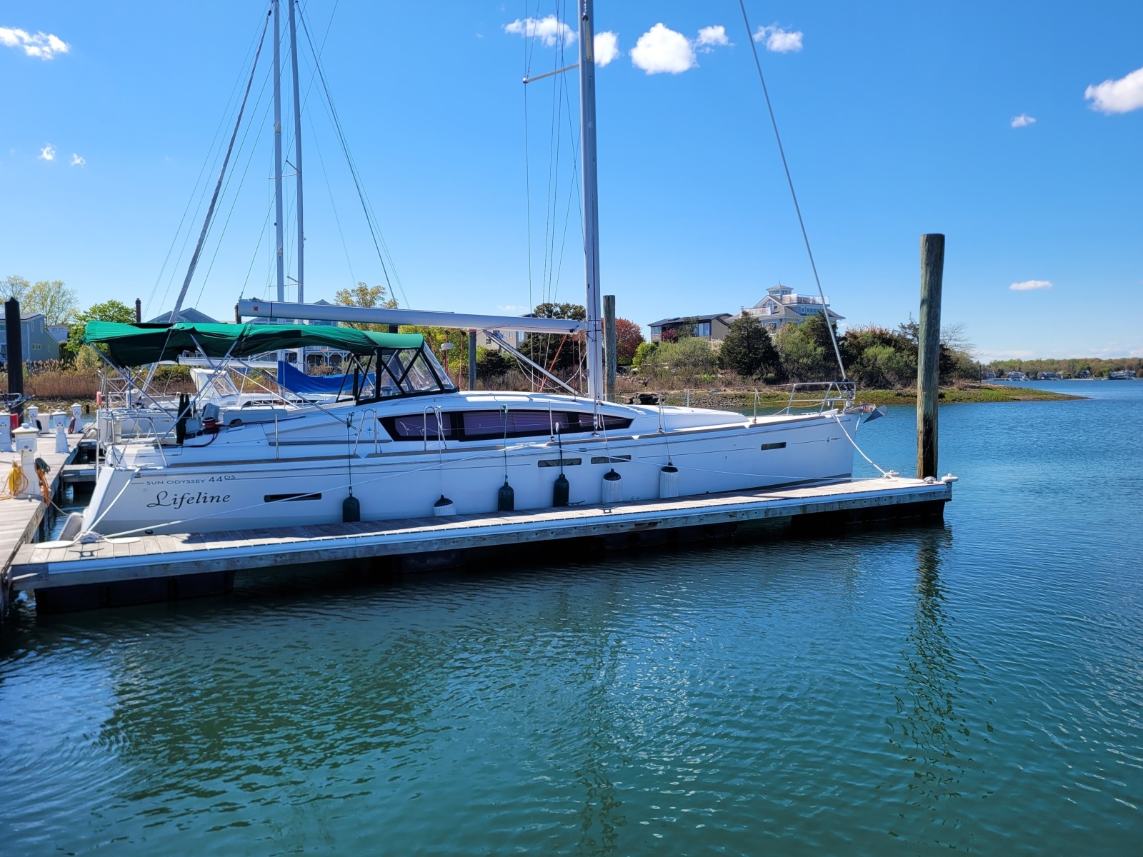 2017 Jeanneau Sun Odyssey 44 DS