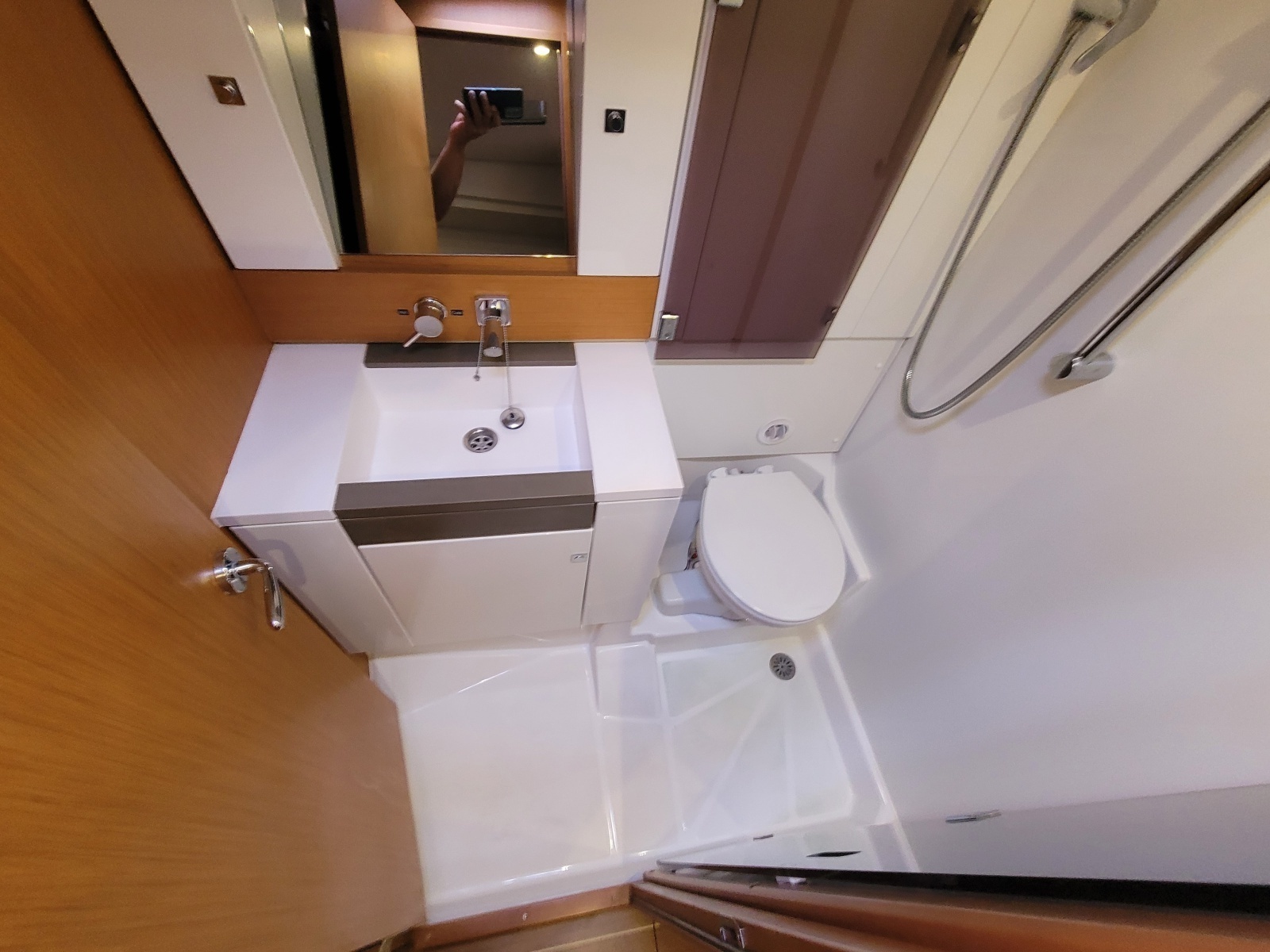 2017 Jeanneau Sun Odyssey 44 DS