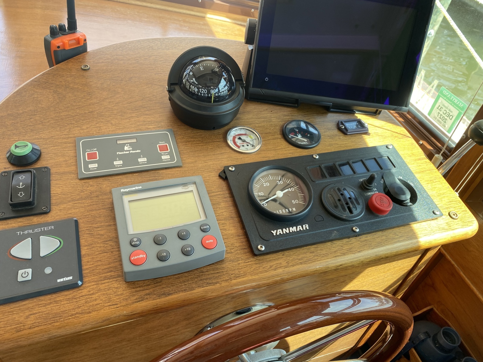 38' 2001 Tad Roberts 