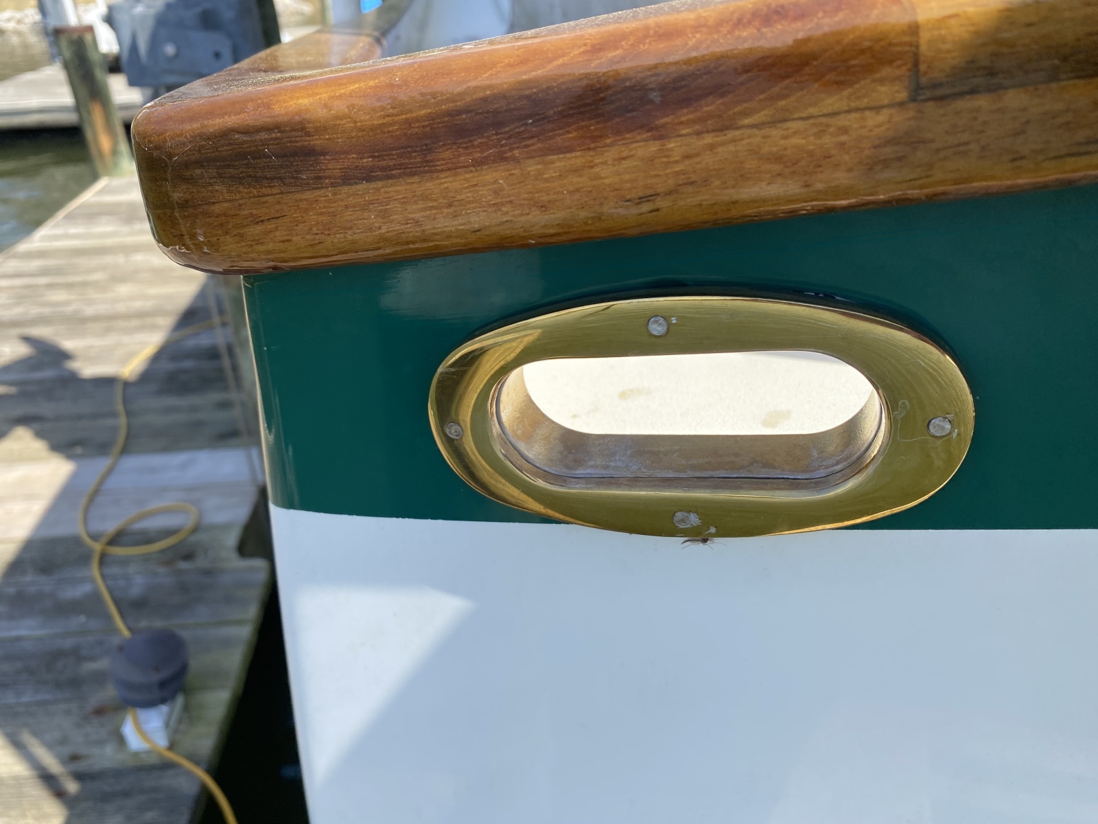 38' 2001 Tad Roberts 