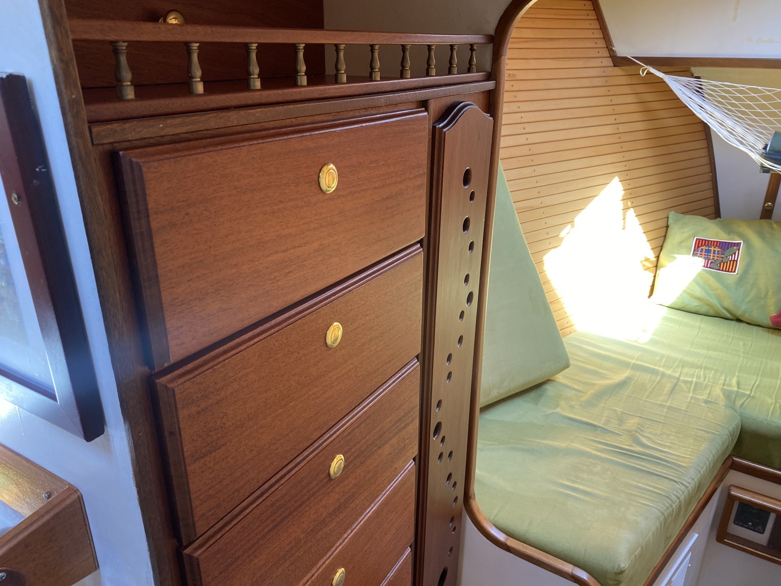 38' 2001 Tad Roberts 