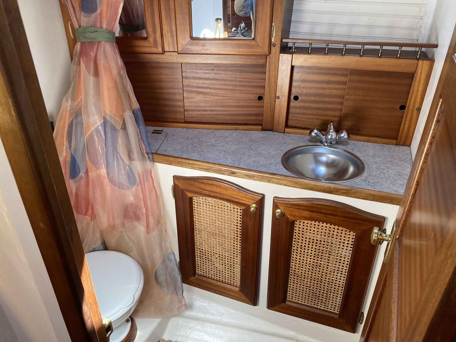 38' 2001 Tad Roberts 