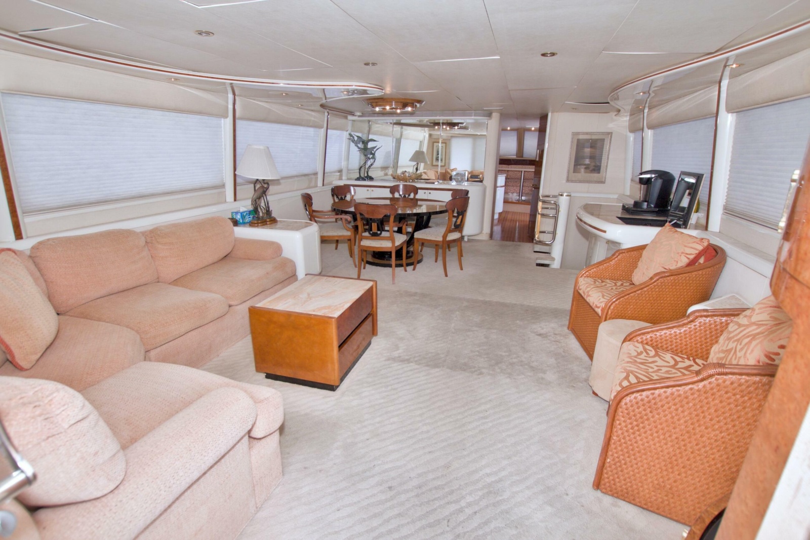 1998 Lazzara Yachts 76 Skylounge Grand Salon