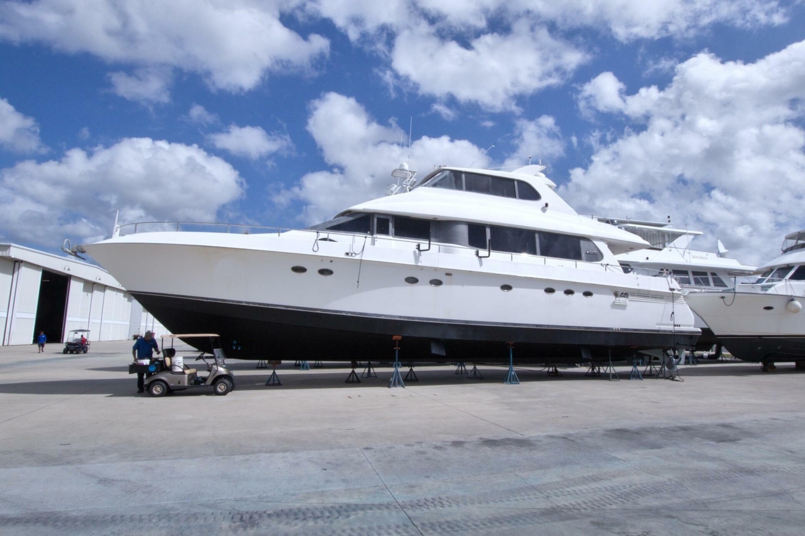 Ohana 76ft Lazzara Yachts Yacht For Sale