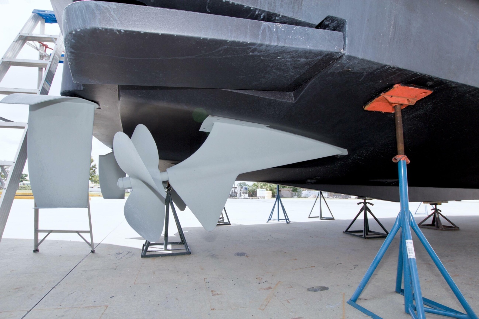 Ohana 76ft Lazzara Yachts Yacht For Sale