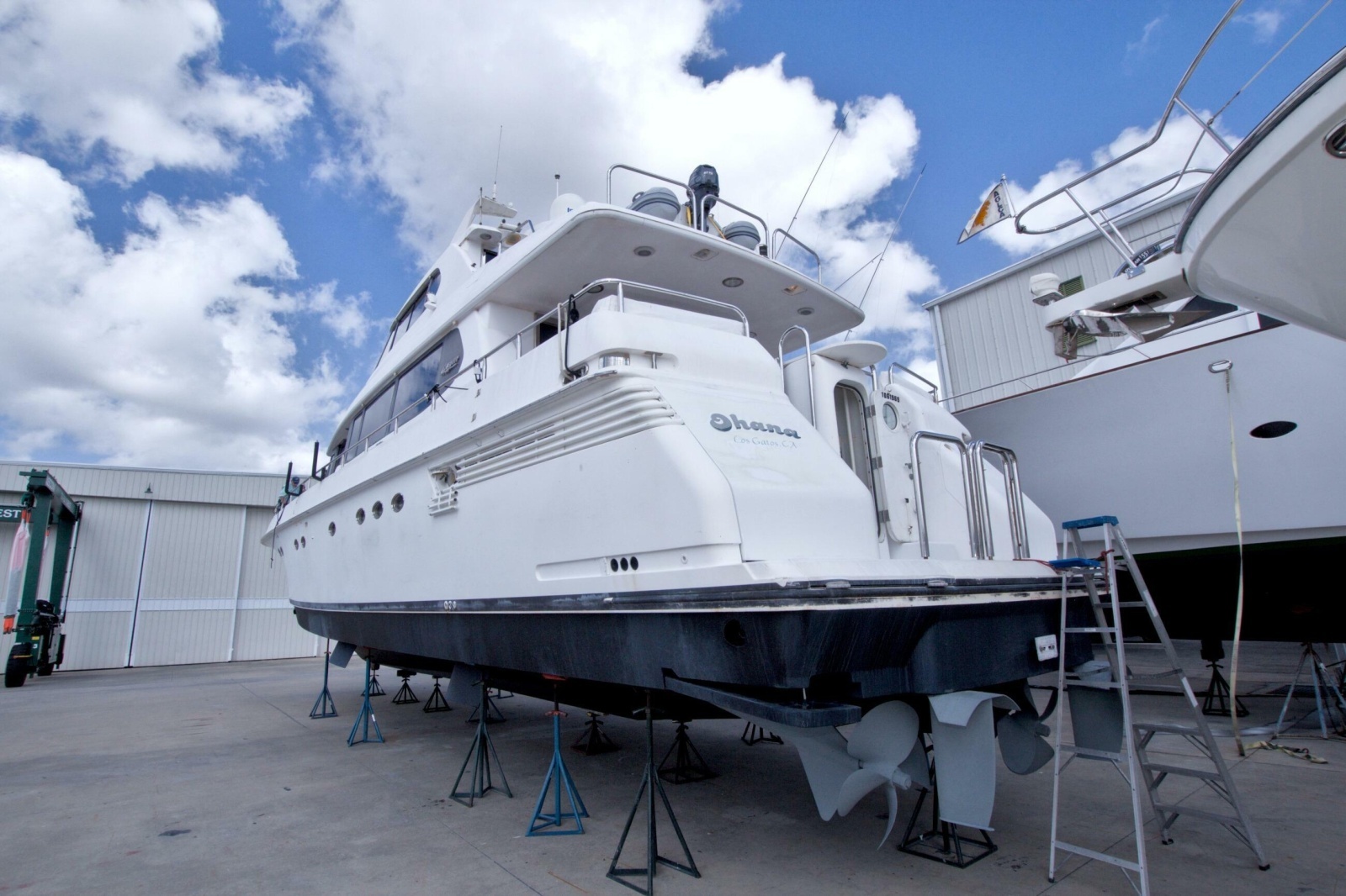 Ohana 76ft Lazzara Yachts Yacht For Sale