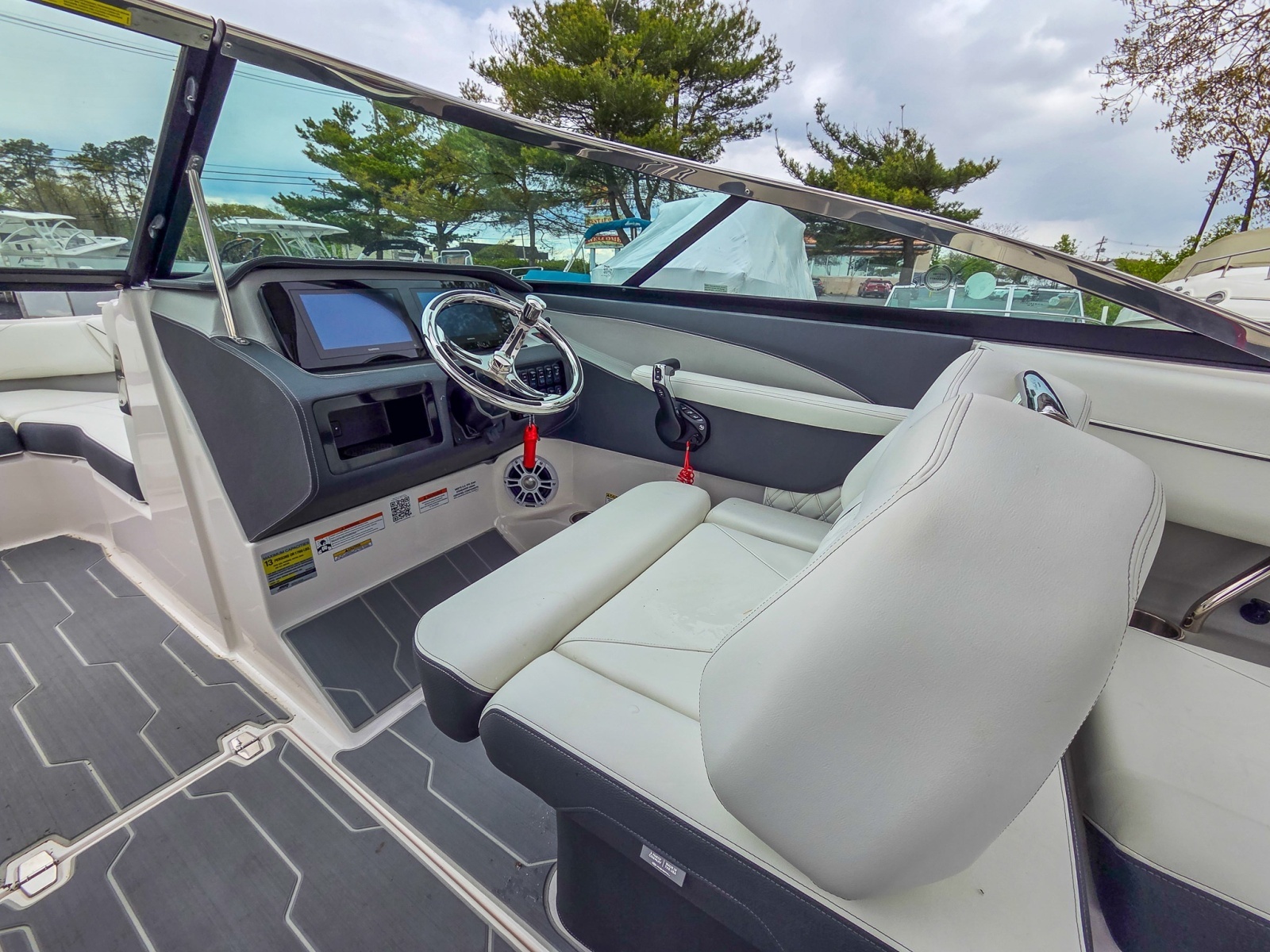 2025 Regal LX4