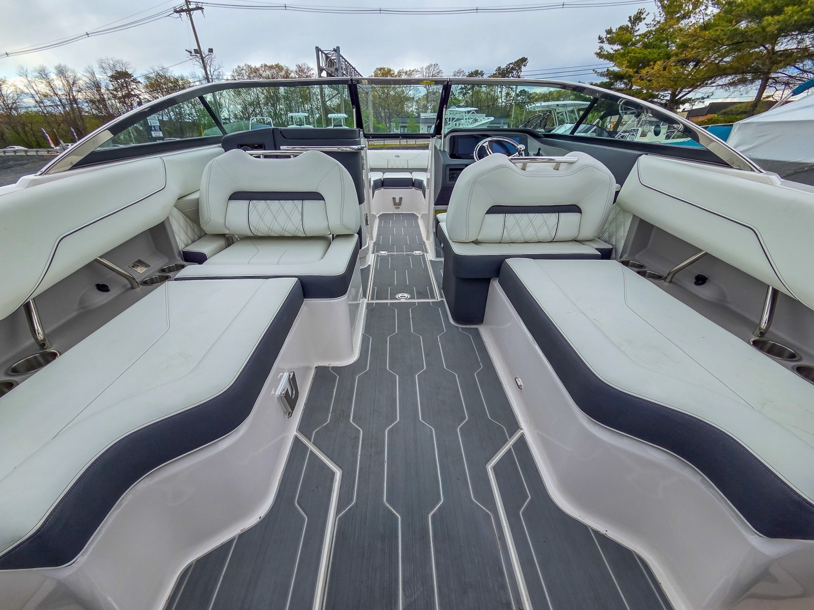 2025 Regal LX4
