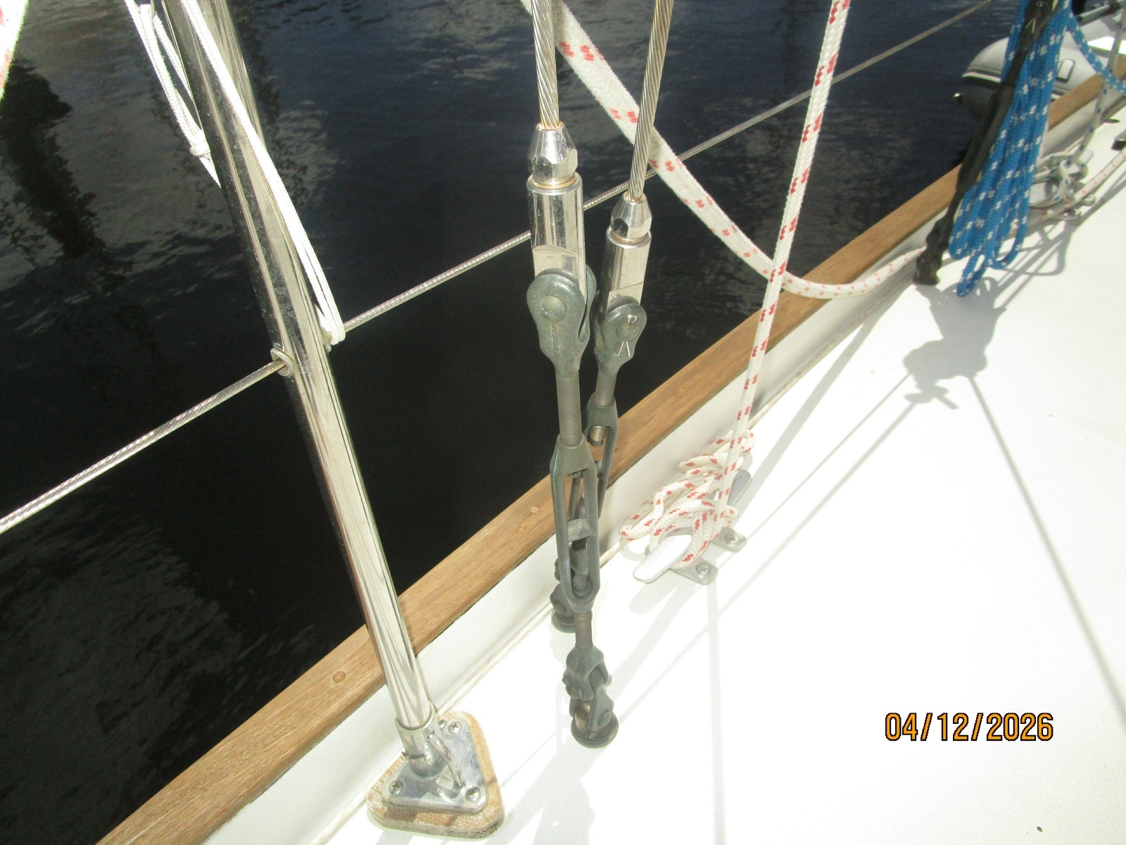 41' Rival standing rigging5