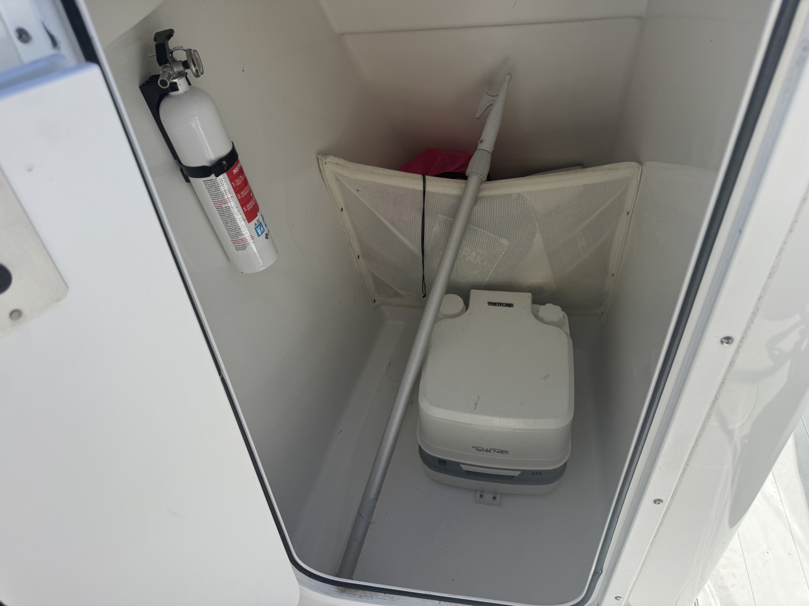 23' 2013 Sea Hunt Escape 234 LE